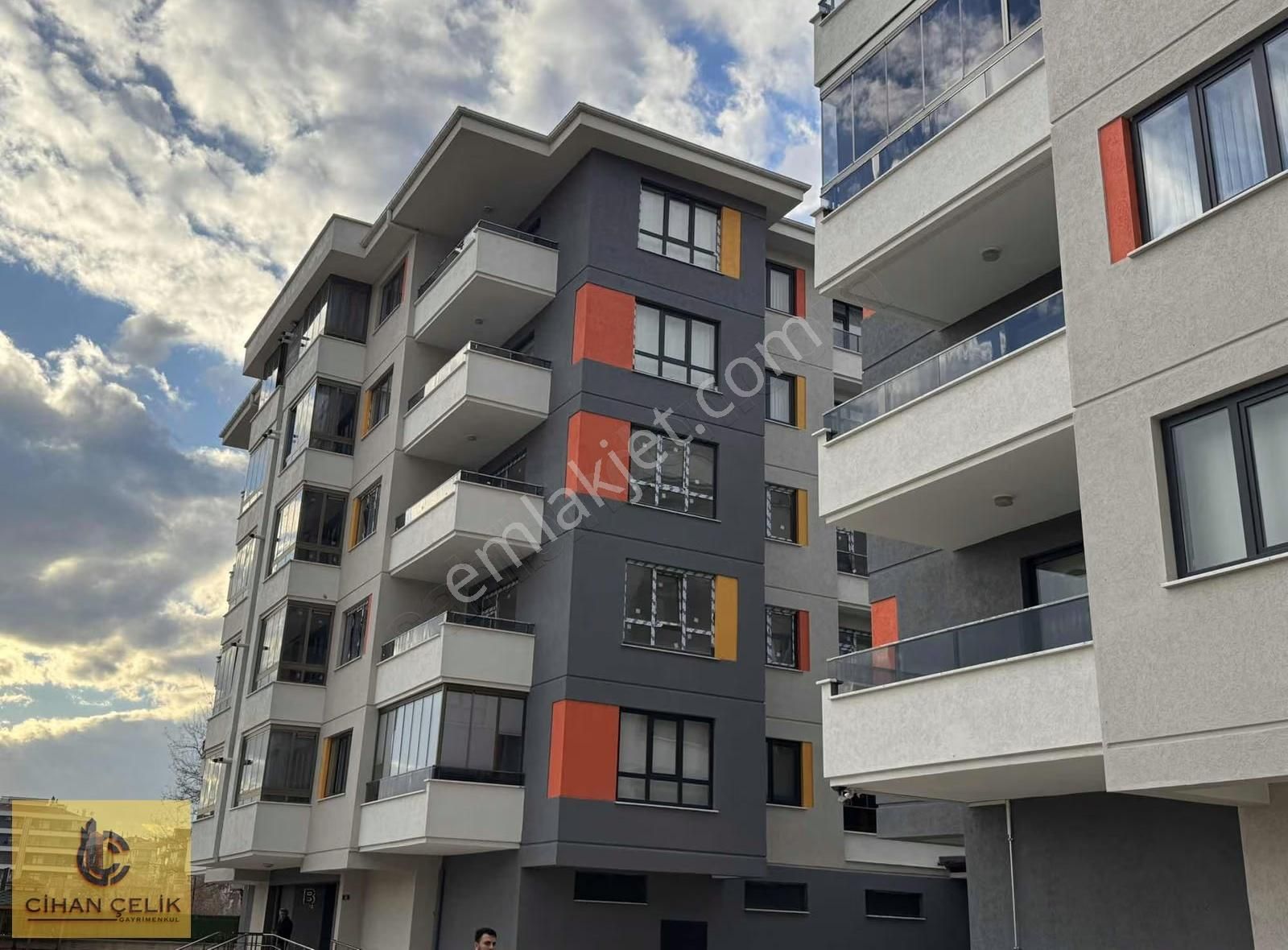 Karatay Sedırler Caddesine Cephe Çok Geniş Ara Kat 3+1 - Görsel 15