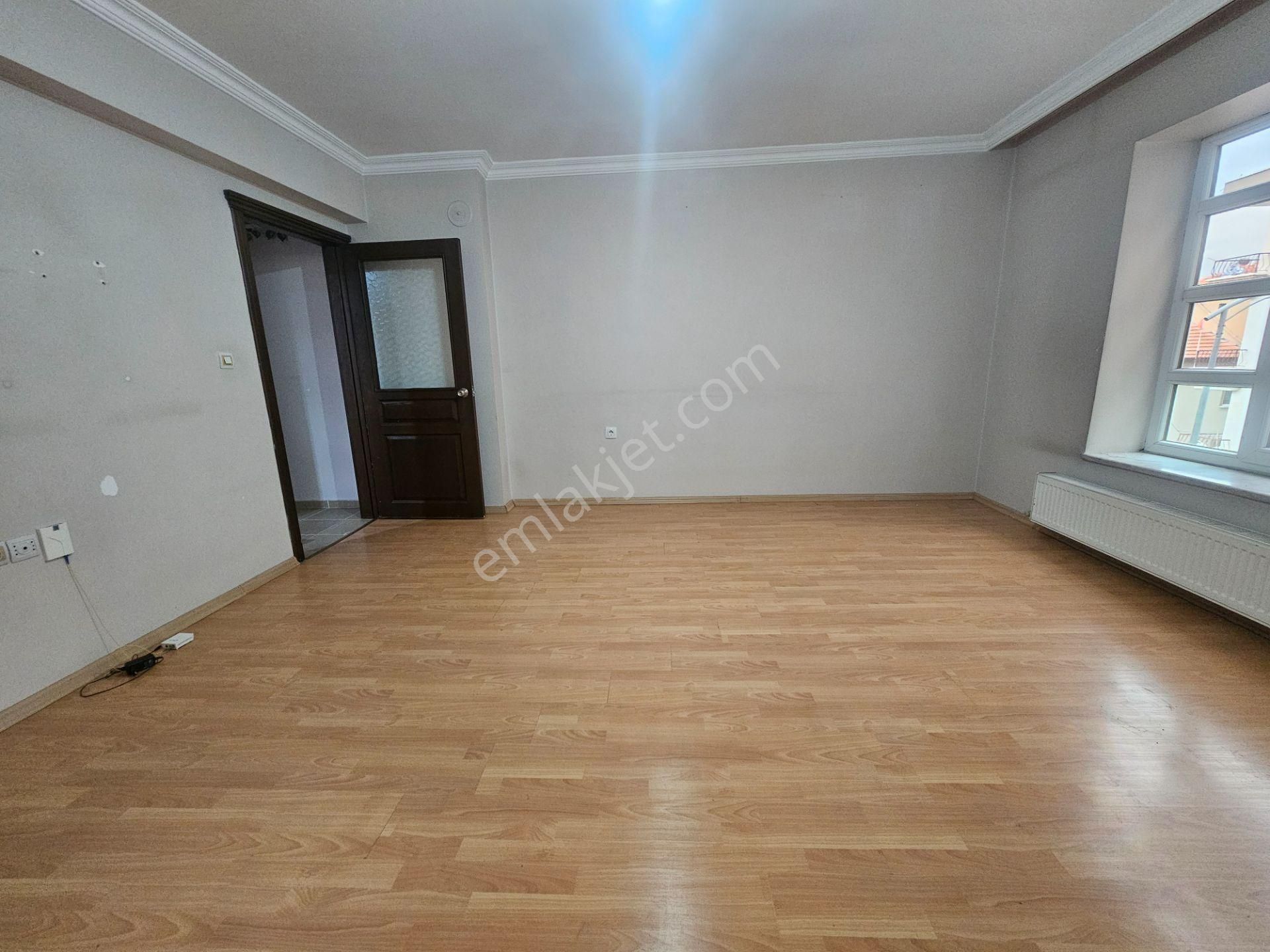 Keçiören Turyap'tan Bağlarbaşı 3+1 Orta Kat Salon Bağımsız Ön Cephe - Görsel 4