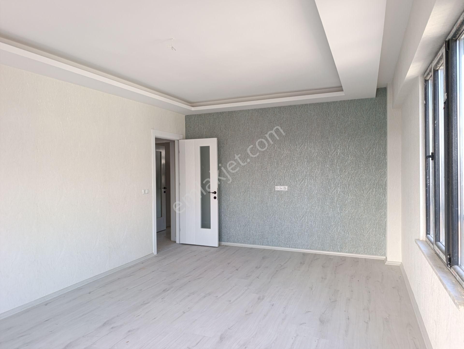 Keçeciler Caddesin De Acil Satılık 3+1 Ara Kat Köşe Daire - Görsel 15