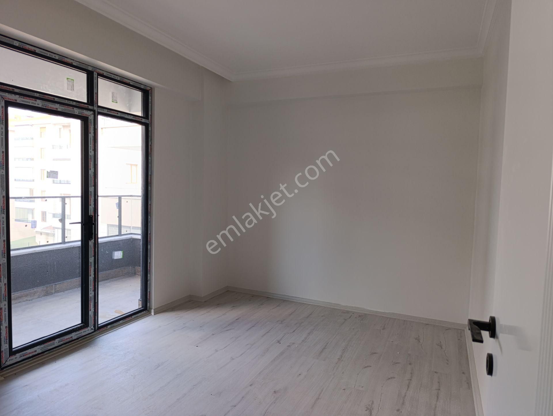 Keçeciler Caddesin De Acil Satılık 3+1 Ara Kat Köşe Daire - Görsel 17