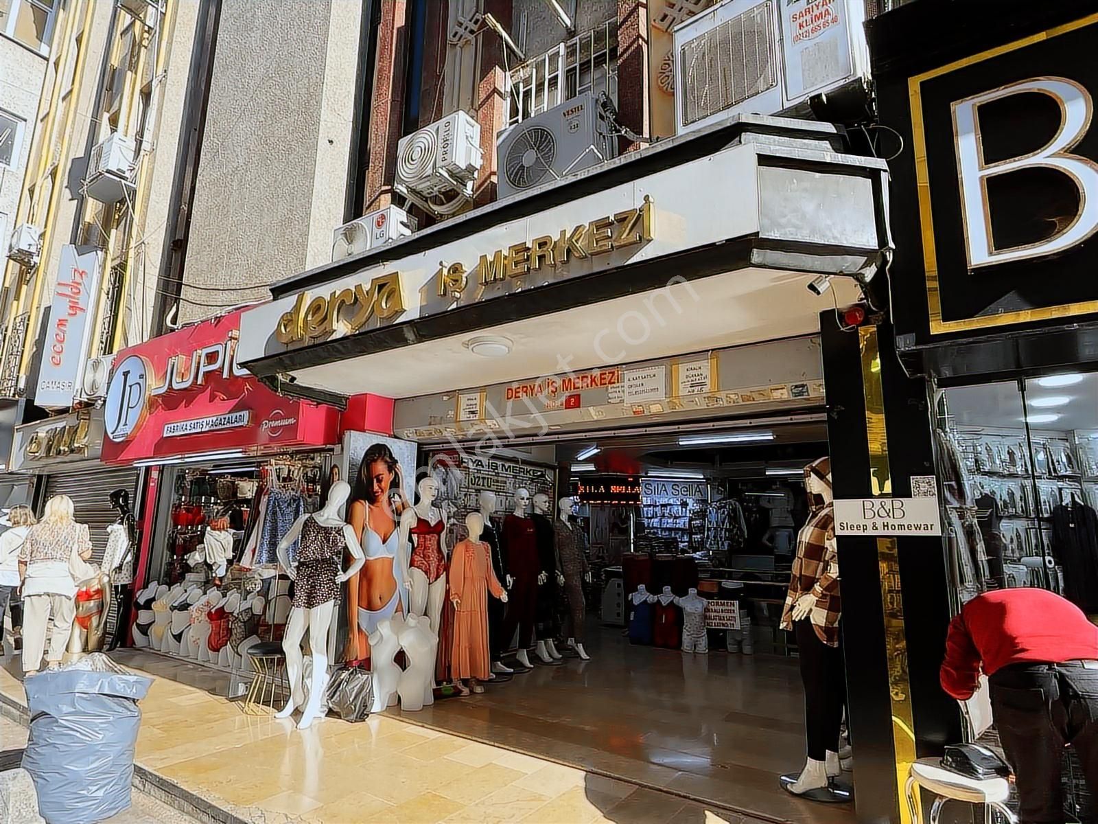 ▃artemin▃yeşildirek Derya İş Merkezinde En Üst Kat Satılık Ofis