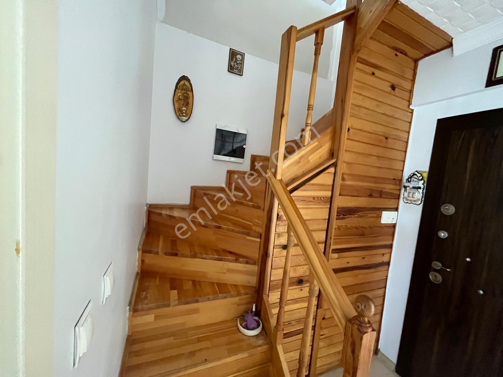 Muhteşem Manzaralı Kaçırılmayacak Dubleks Daire - Görsel 12