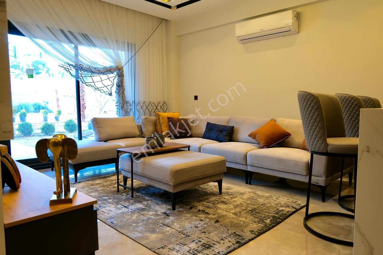 Kuşadası Havuzlu Site İçerisinde Satılık Lüks 2+1 Daire - Görsel 5