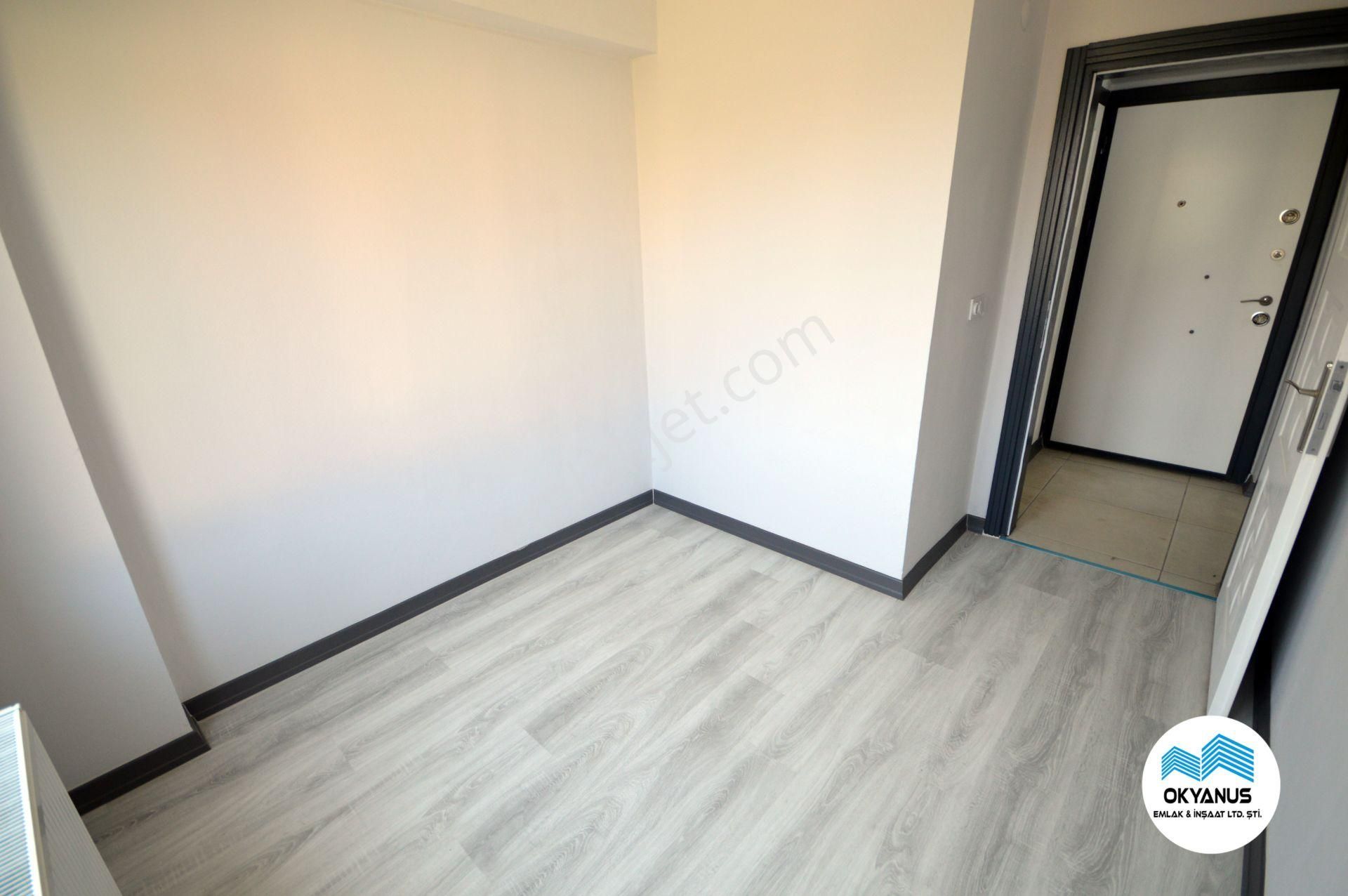 Karasu Da Yalı Mah’de Merkezi Konum! Ara Kat Cam Balkonlu 2+1 Daire - Görsel 7