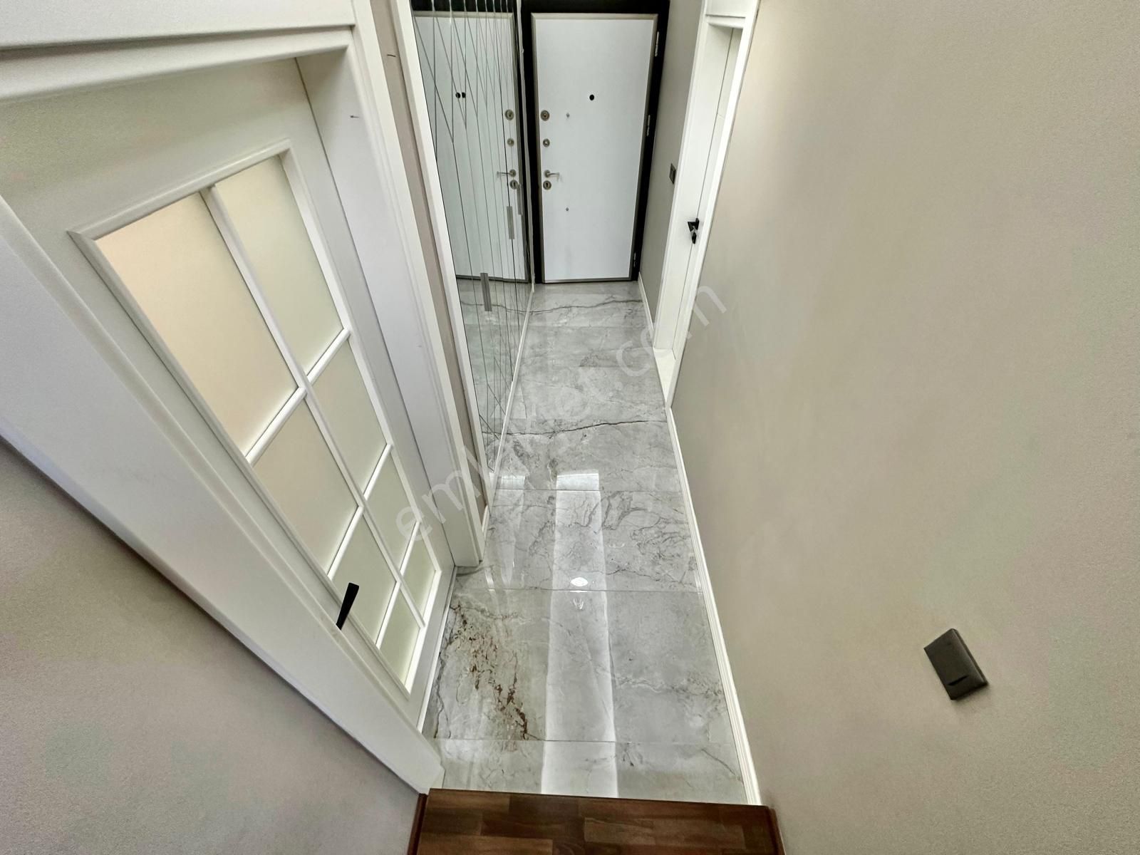 Berkay Demirel'den Akçayda Doğayla İç İçe Lüks 4+1 Villa - Görsel 6