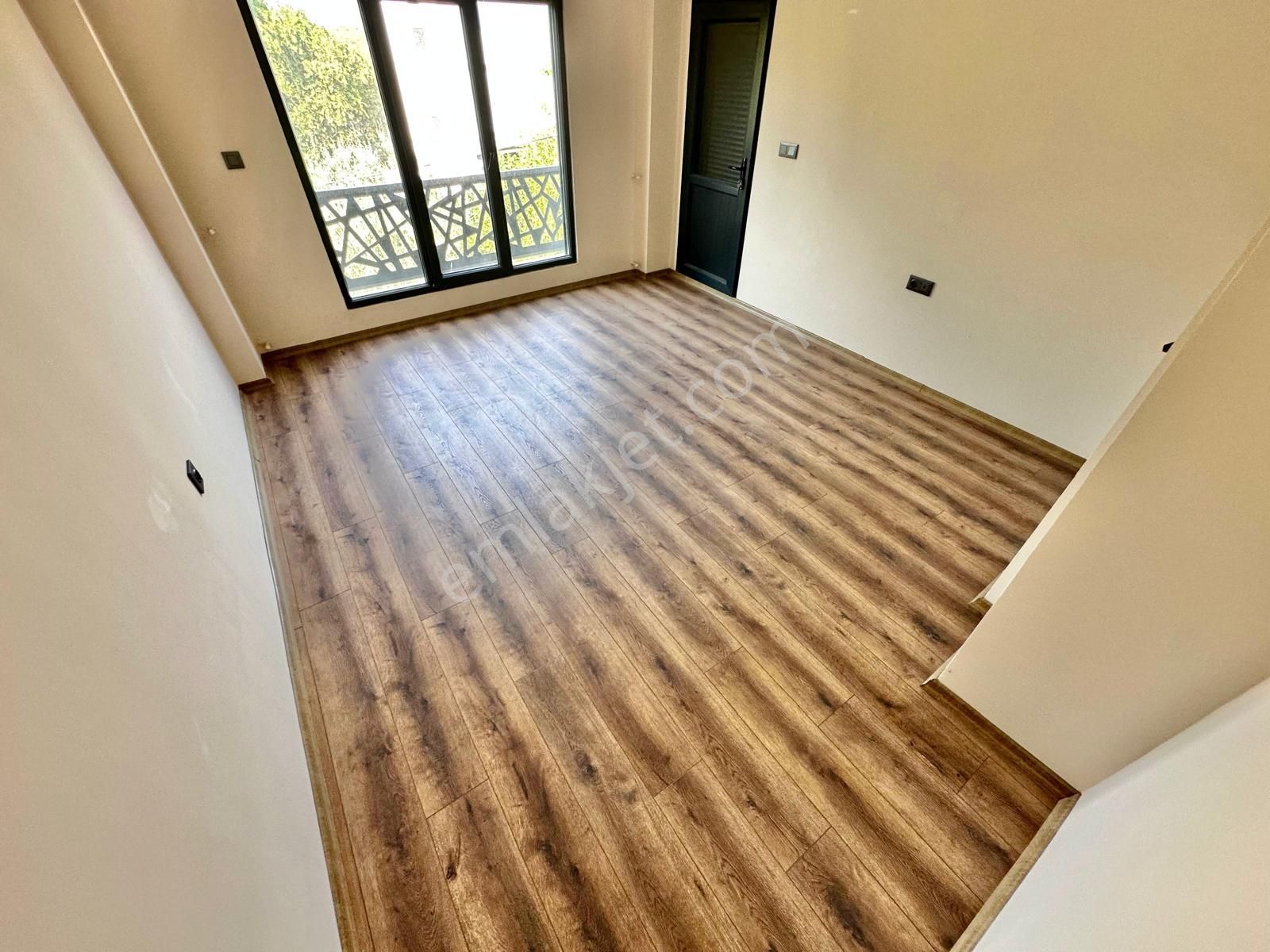 Berkay Demirel'den Akçayda Doğayla İç İçe Lüks 4+1 Villa - Görsel 21