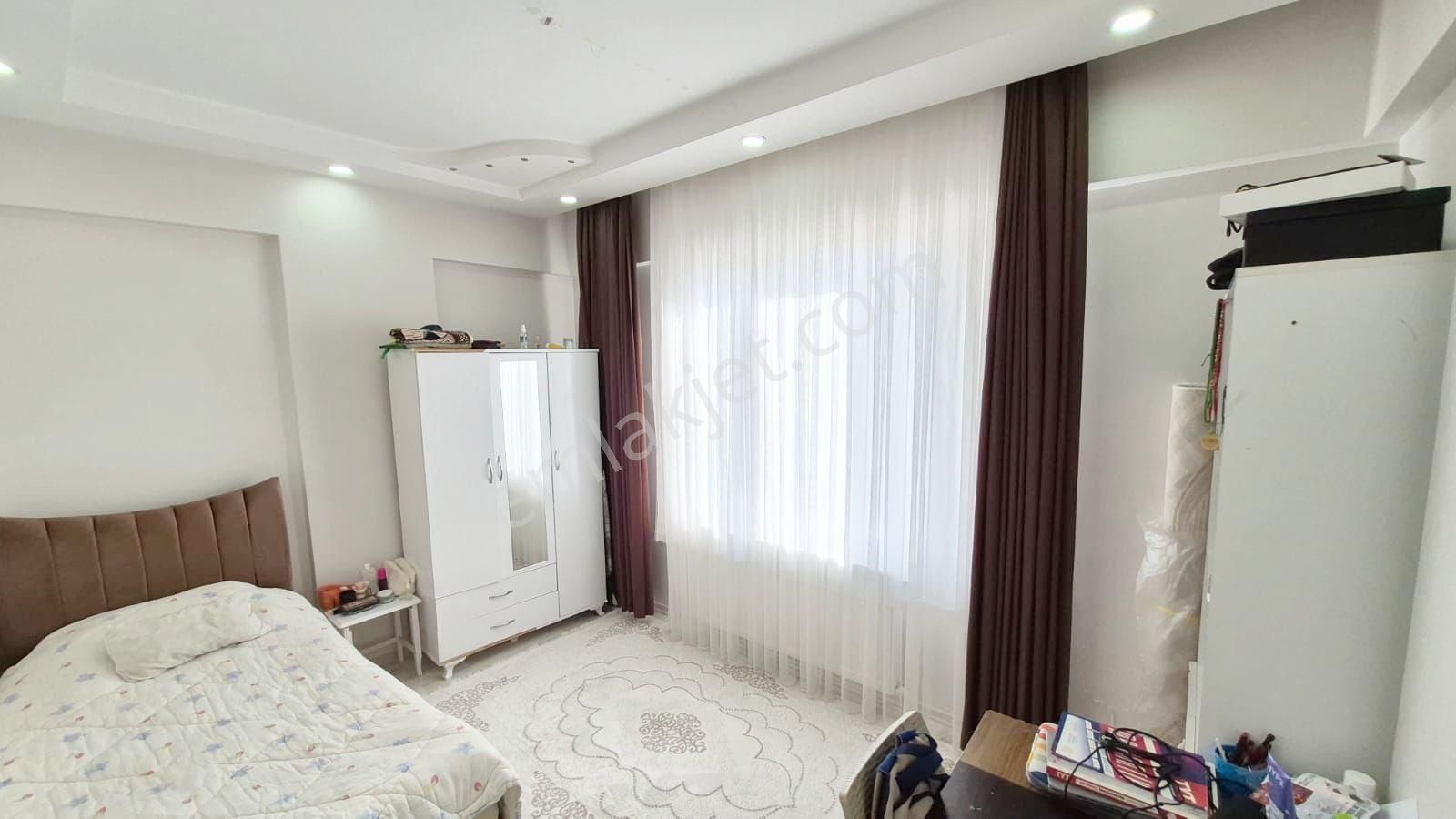 Fıstıklık Sağlık Ocağı Yakını Cam Balkonlu Masrafsız 3+1 - Görsel 8