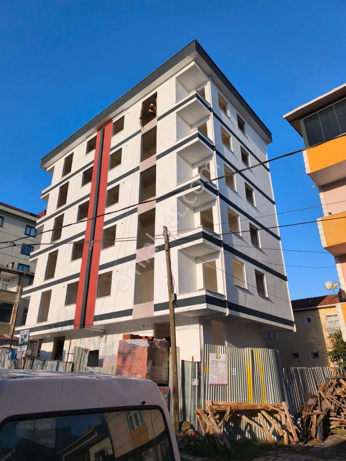 Acil Son Fırsat Sultanbeyli Yavuzselimde Satılık 90 M.2+1 Daire