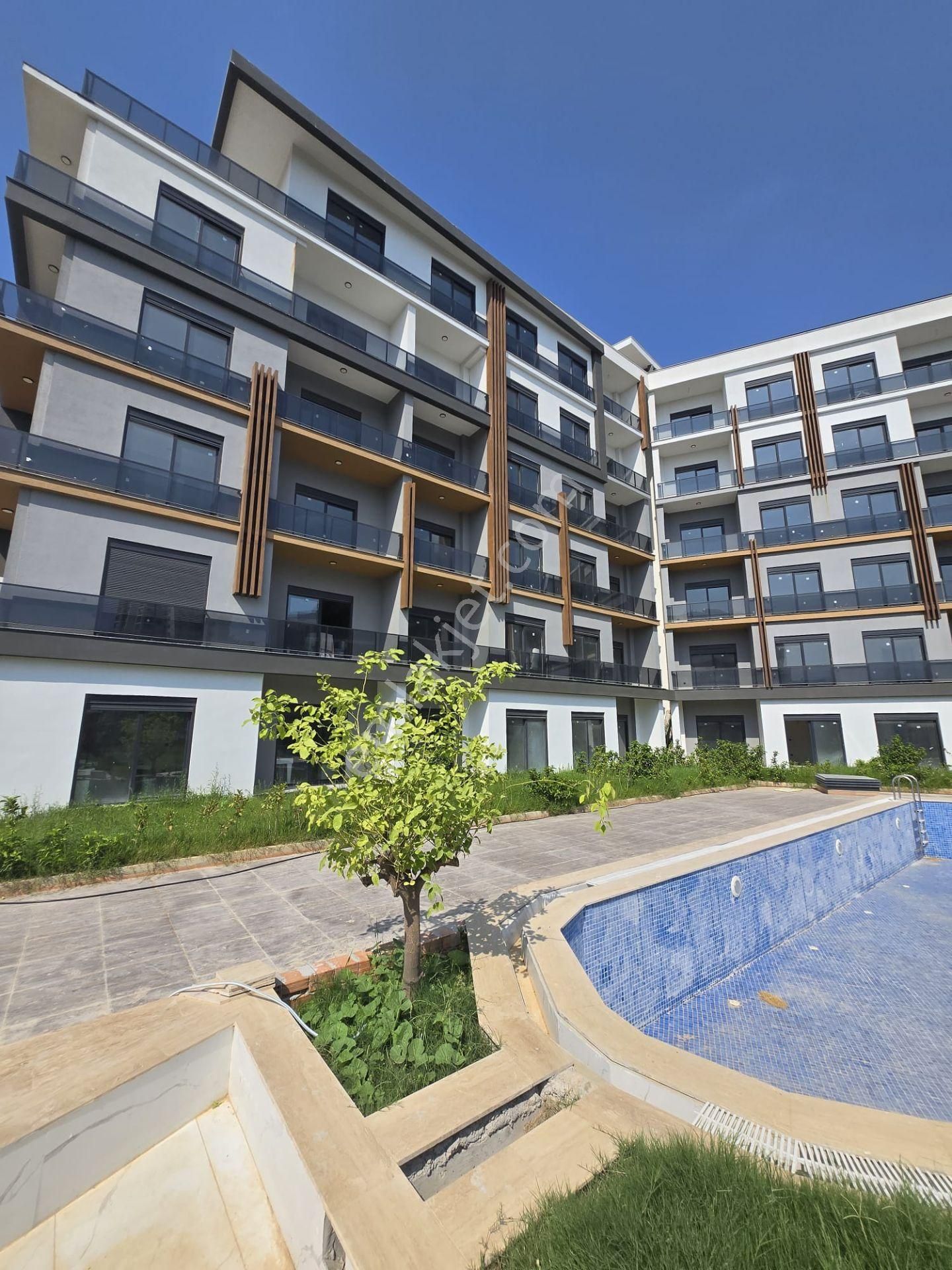 Altıntaş Royal Port / Bahçeli Rezidans