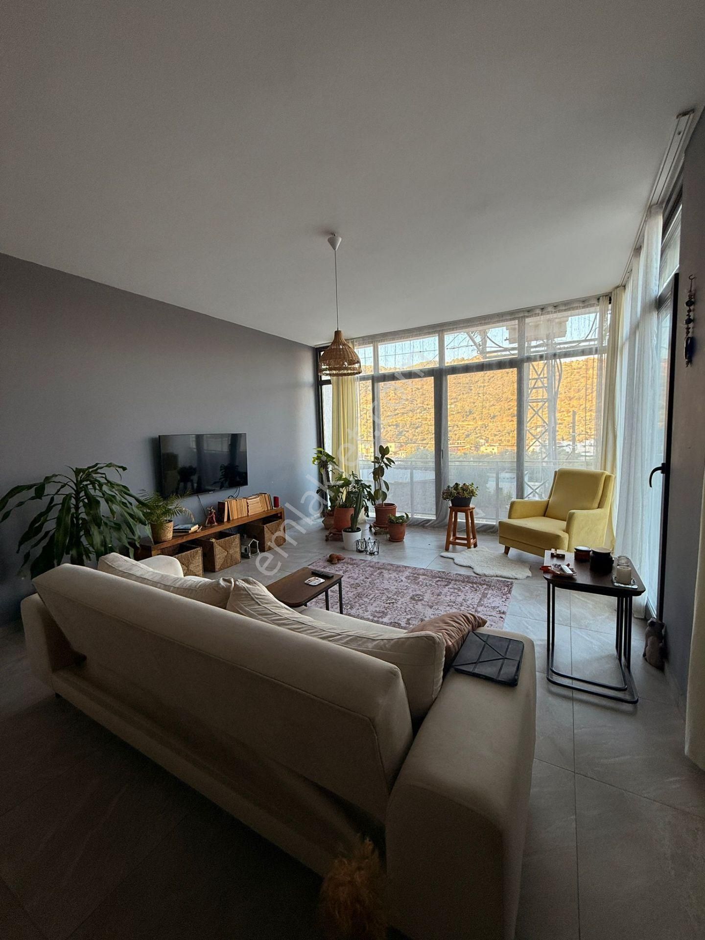 Bodrum / Gündoğan 2+1 Eşyasız Yıllık Kiralık Bahçe Katı Daire