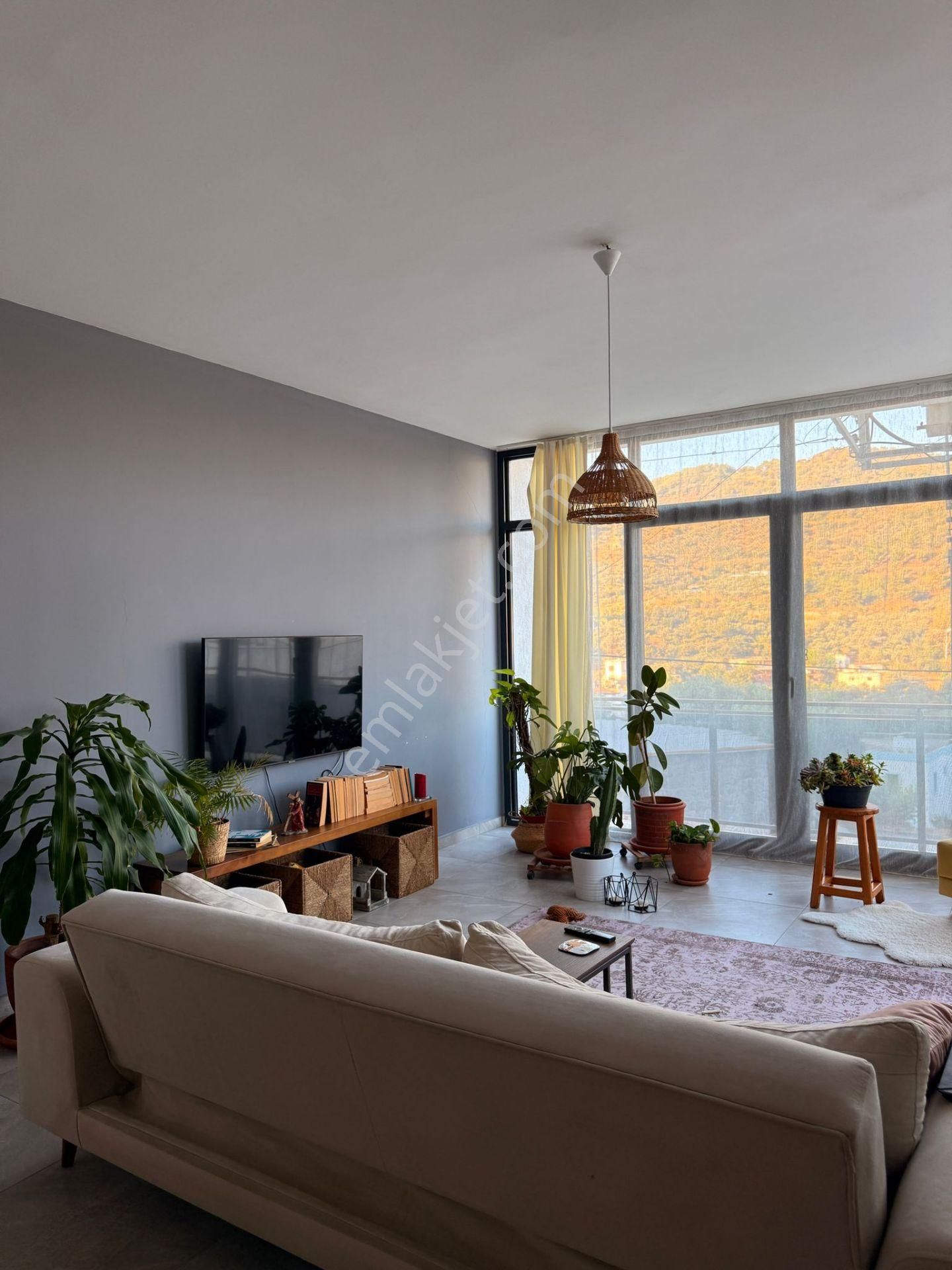 Bodrum / Gündoğan 2+1 Eşyasız Yıllık Kiralık Bahçe Katı Daire - Görsel 2