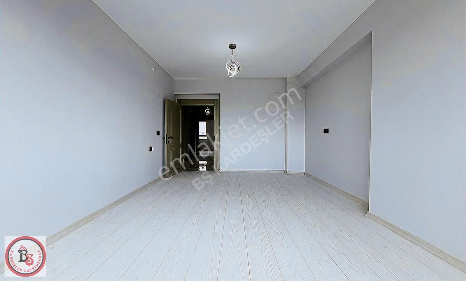 Keçiören Hisar Mahallesinden Full Yapılı Teras Balkonlu 4+1 - Görsel 9