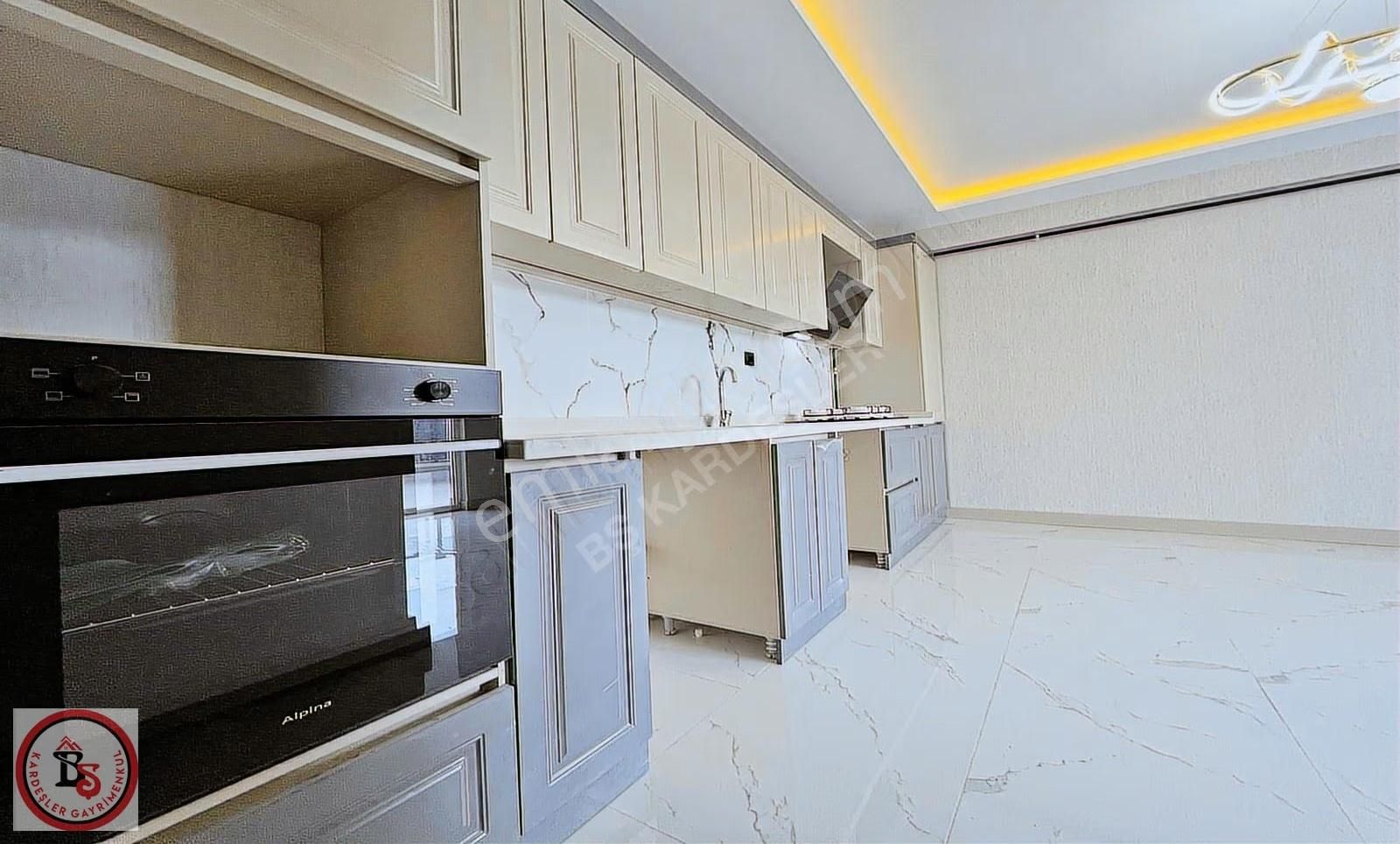 Keçiören Hisar Mahallesinden Full Yapılı Teras Balkonlu 4+1 - Görsel 20