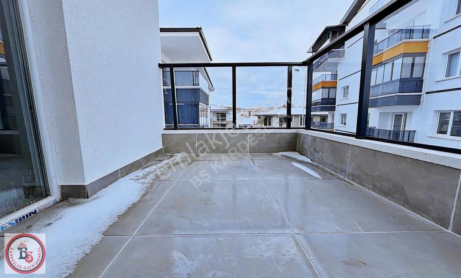 Keçiören Hisar Mahallesinden Full Yapılı Teras Balkonlu 4+1 - Görsel 28