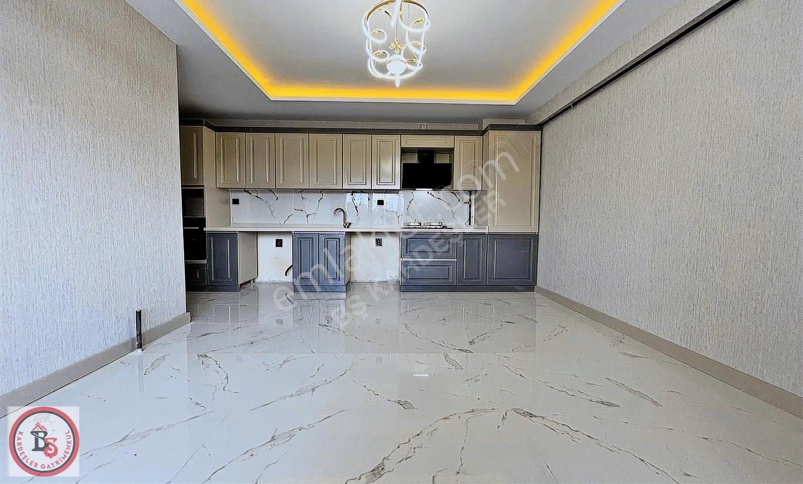 Keçiören Hisar Mahallesinden Full Yapılı Teras Balkonlu 4+1