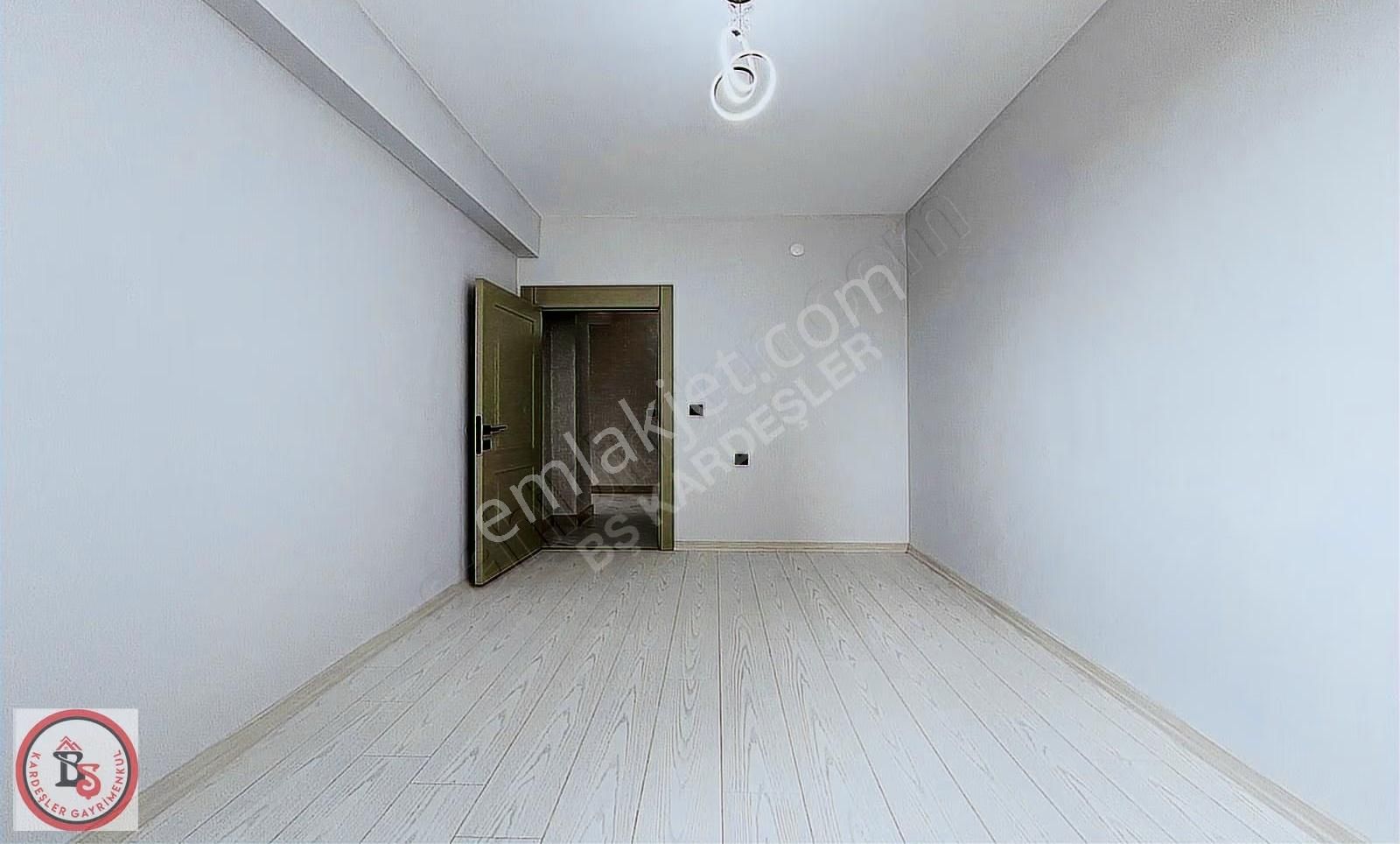 Keçiören Hisar Mahallesinden Full Yapılı Teras Balkonlu 4+1 - Görsel 8