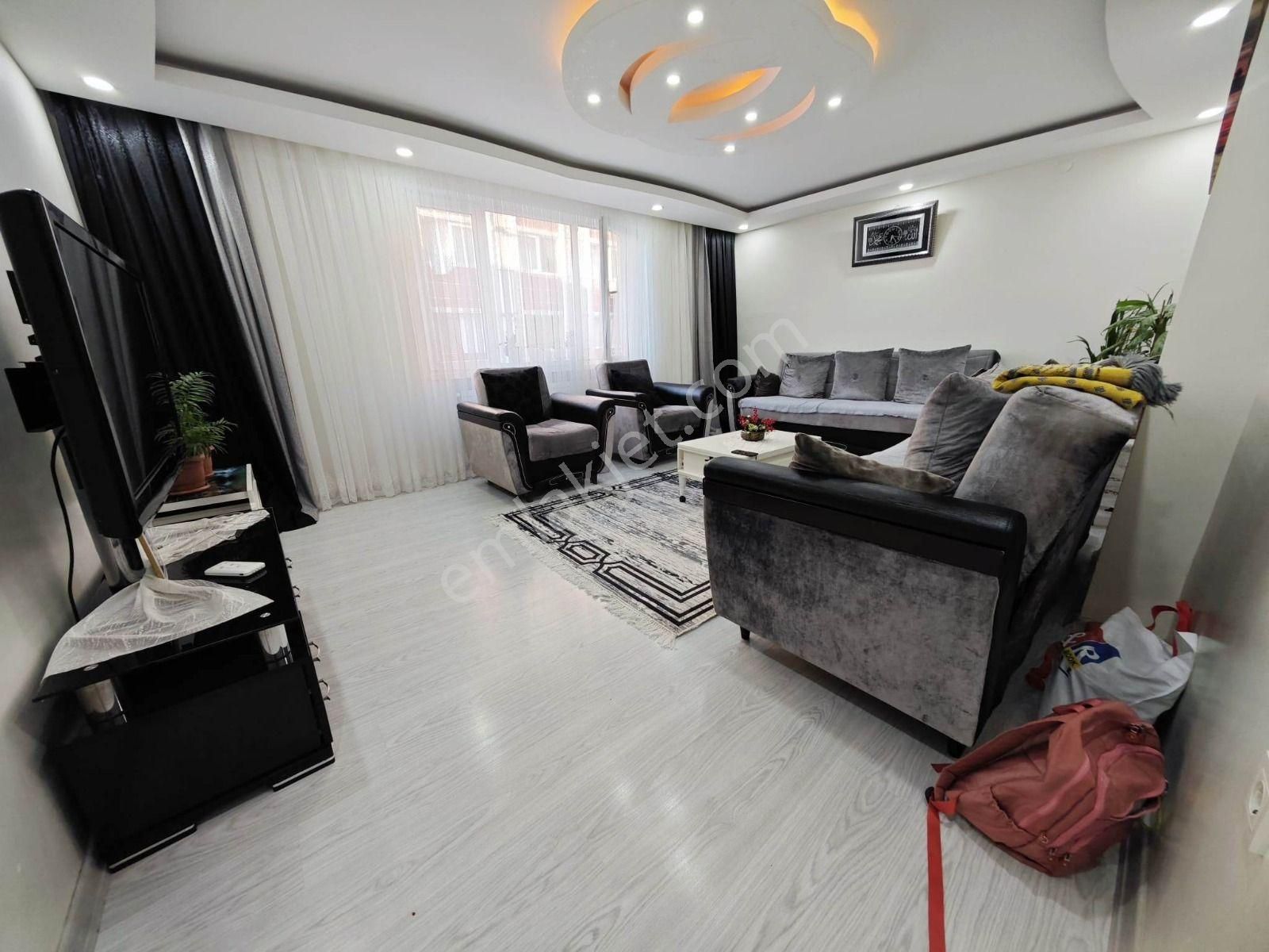 Yıldız Dan Çobançeşme Eskidji Yakını 17 Yıllık Kredili Geniş Kullanışlı 3+1 Normal Kat Daire - Görsel 3