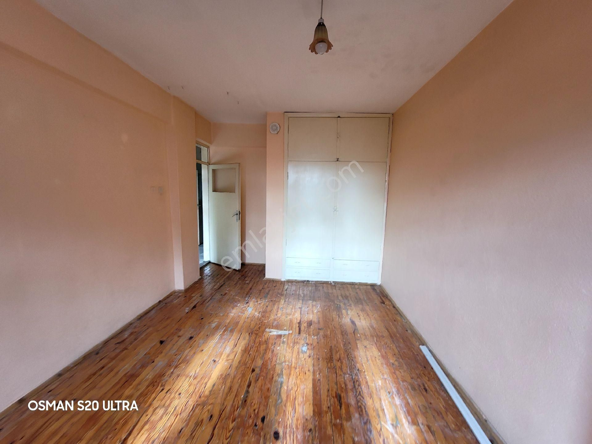 Şirin Hanım Çeşmesi Yanı Çarşıda 3+1 Yapılı Bakımlı Düzgün Sonkat Kiralık - Görsel 15