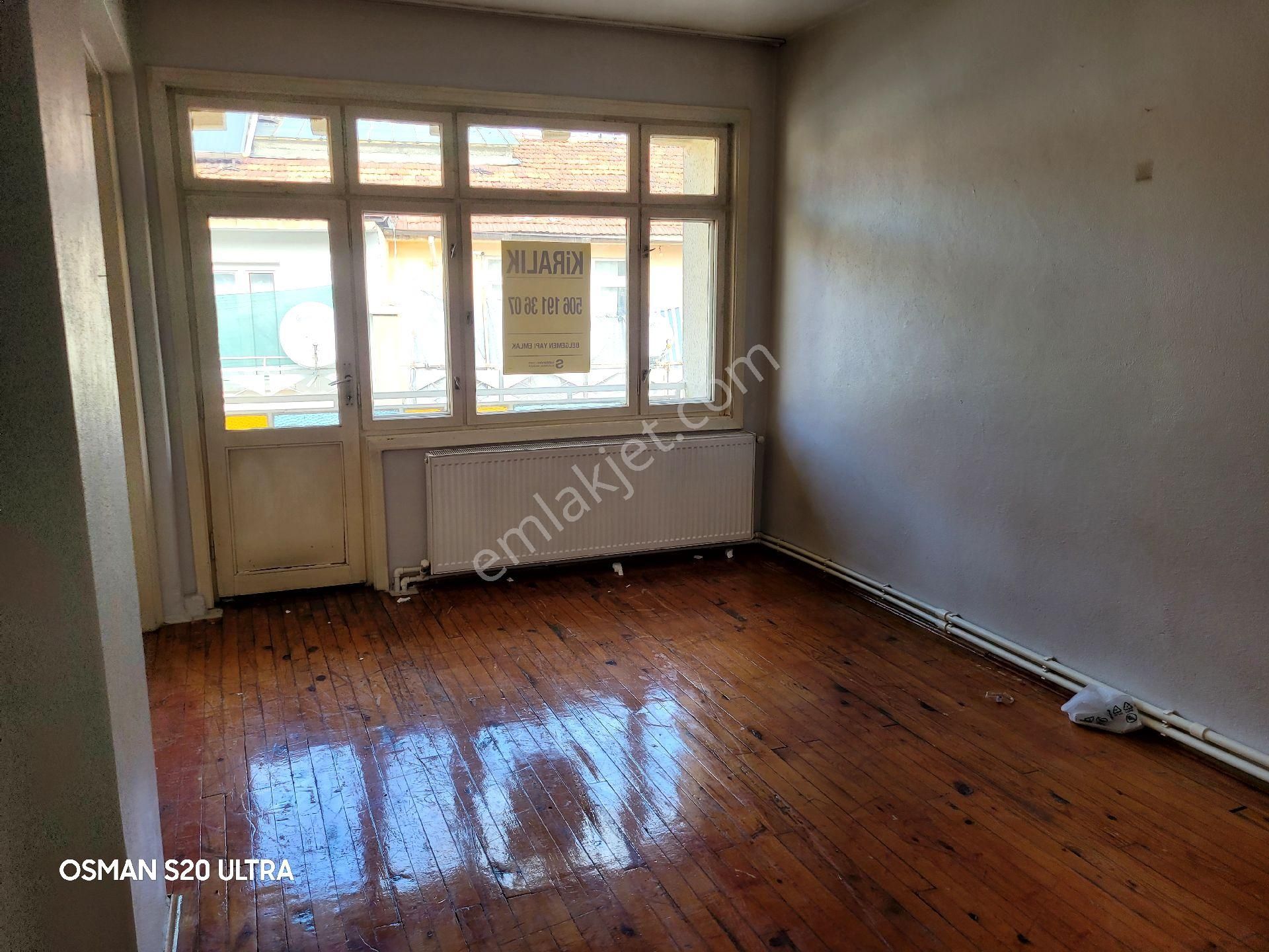 Şirin Hanım Çeşmesi Yanı Çarşıda 3+1 Yapılı Bakımlı Düzgün Sonkat Kiralık - Görsel 6