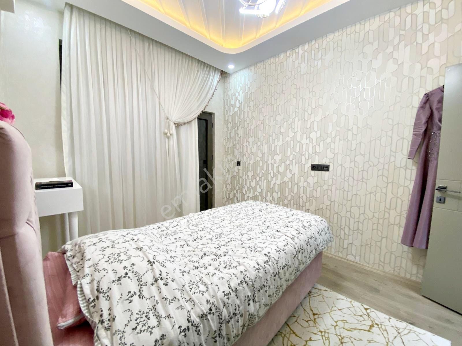 Göktürk Stadyum Karşısı! Lüks Çok Geniş Balkonlu U.lüx 2.5+1 - Görsel 12