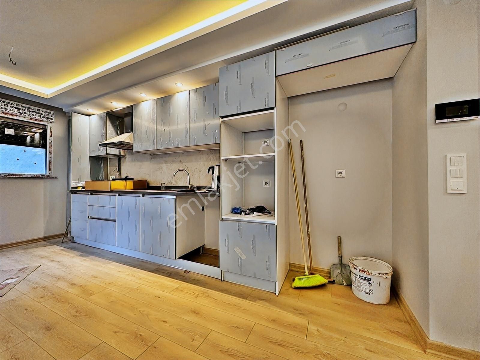 Yatırım'dan Çınar'da Bağdat Cad. Yakın Ara Katta Sıfır Lüks 2+1 - Görsel 13