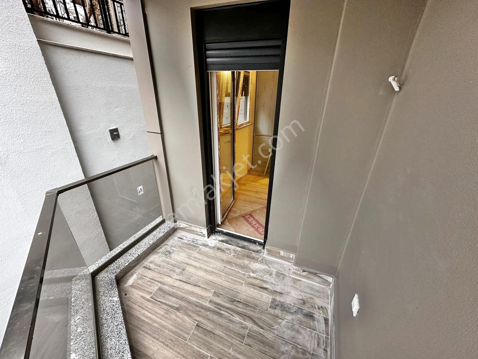 Yatırım'dan Çınar'da Bağdat Cad. Yakın Ara Katta Sıfır Lüks 2+1 - Görsel 25