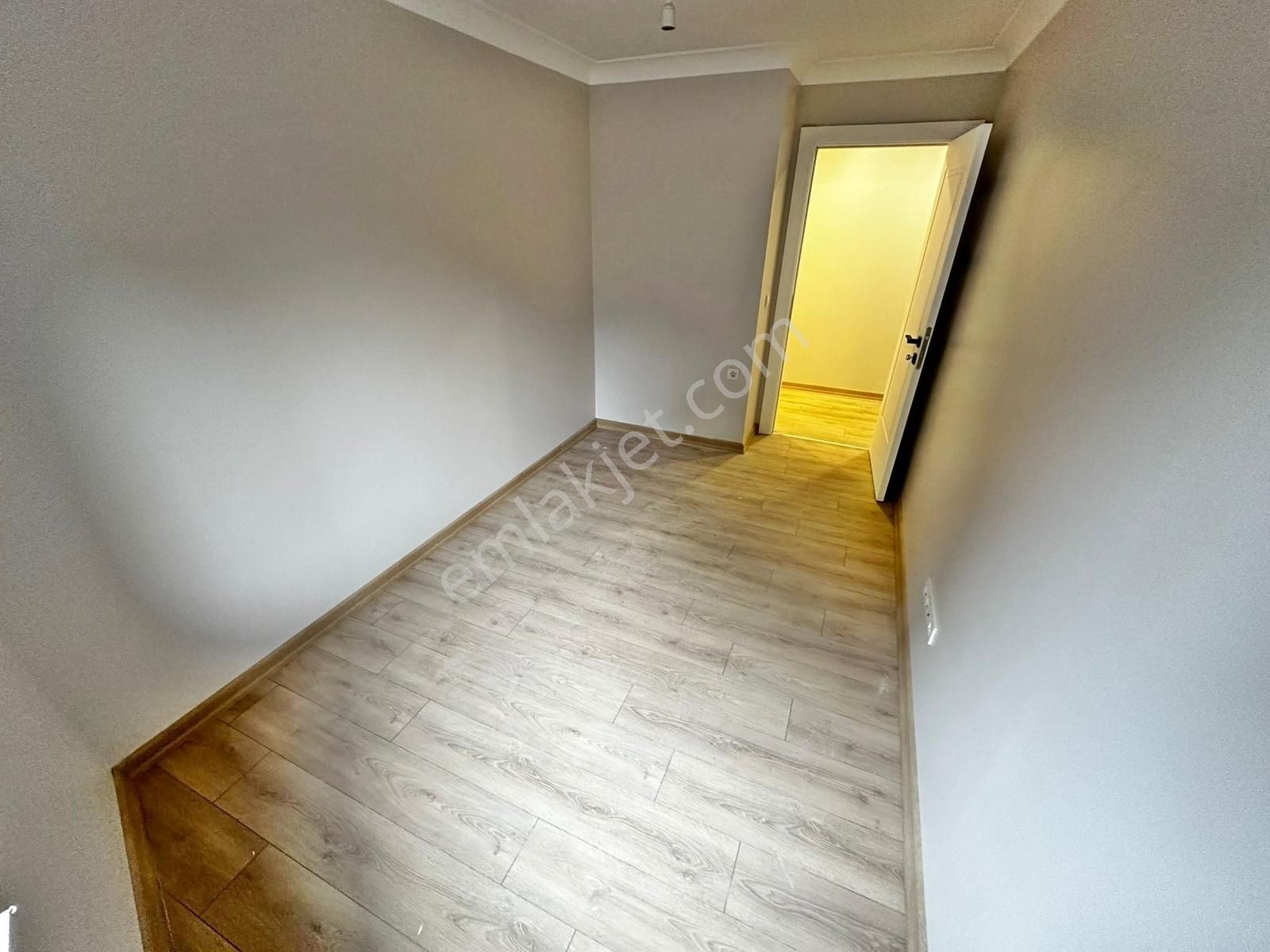 Yatırım'dan Çınar'da Bağdat Cad. Yakın Ara Katta Sıfır Lüks 2+1 - Görsel 7