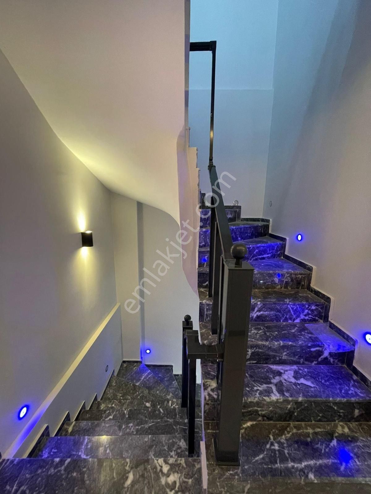 Efeler’de 4+1 Takasa Açık Lüks Villa - Görsel 7