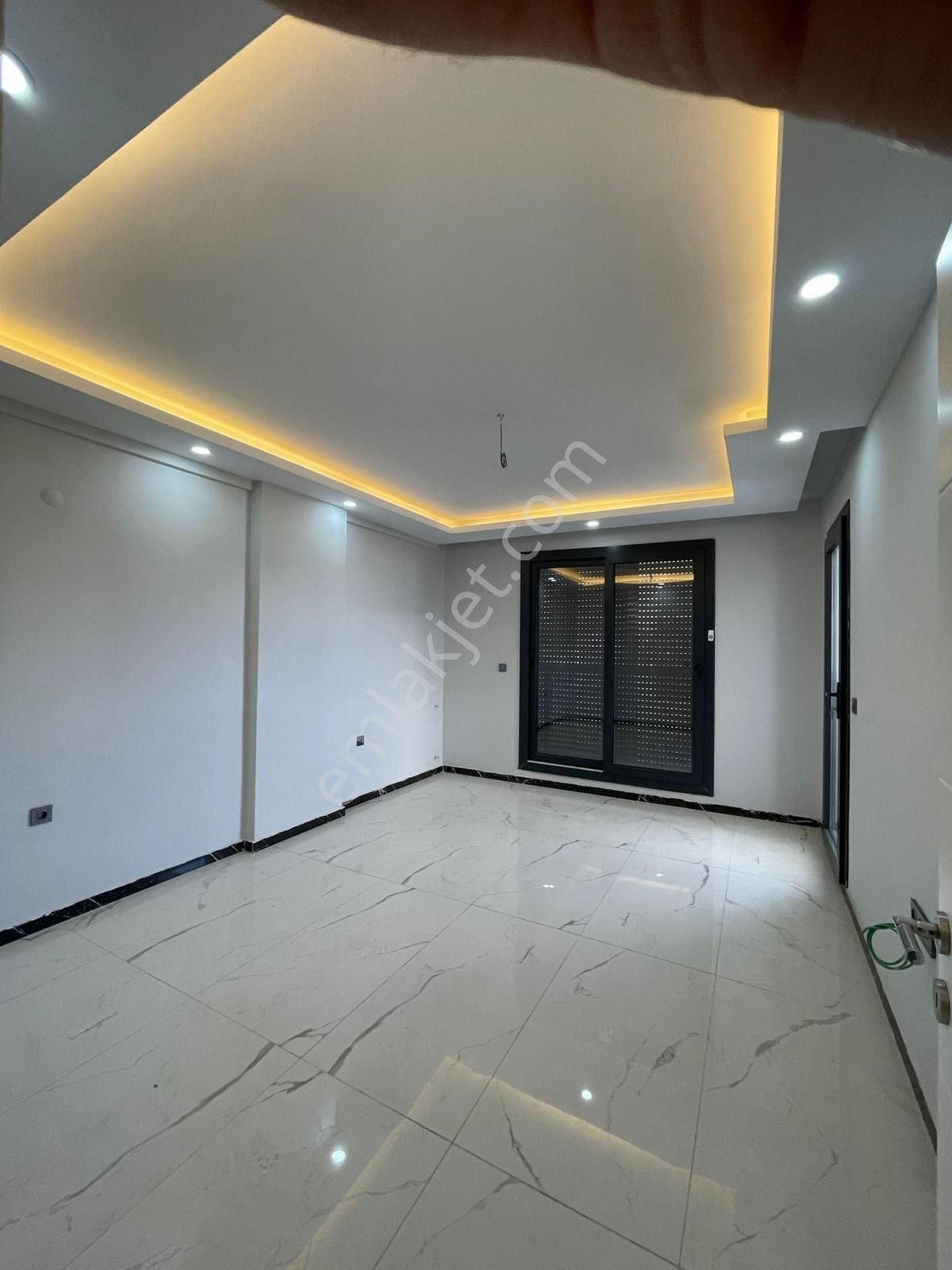 Efeler’de 4+1 Takasa Açık Lüks Villa - Görsel 5