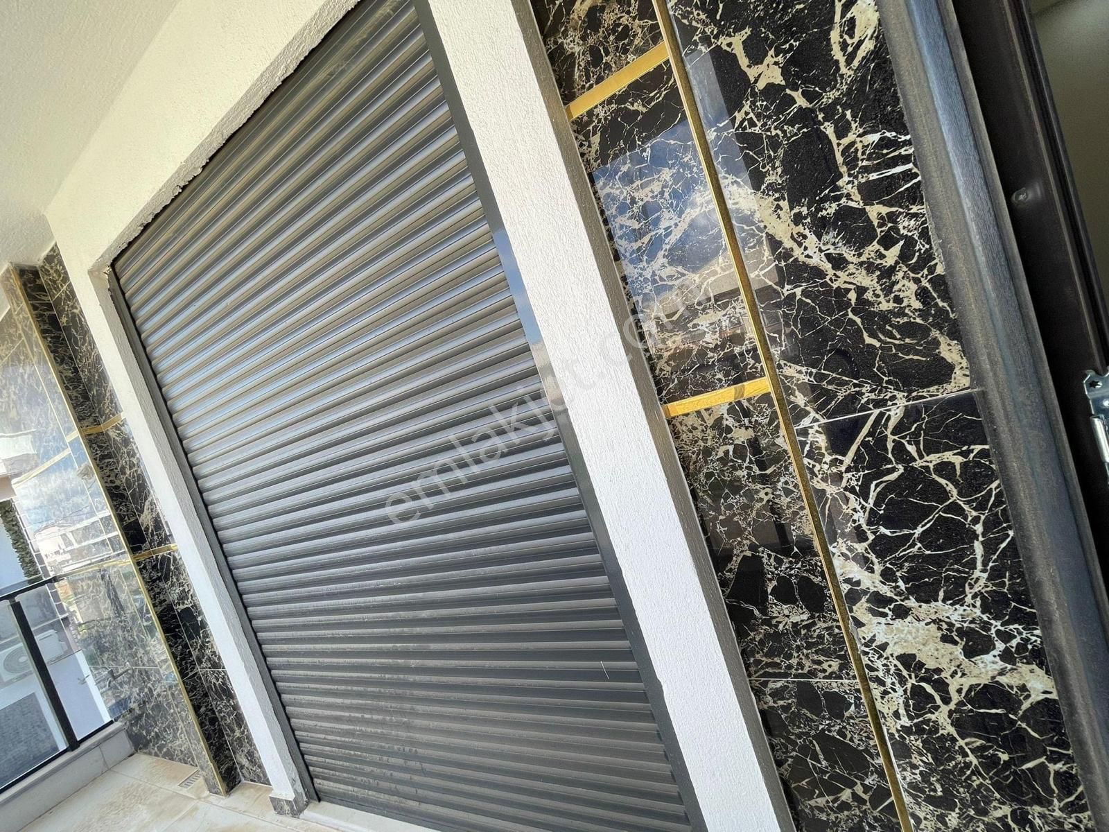 Efeler’de 4+1 Takasa Açık Lüks Villa - Görsel 3