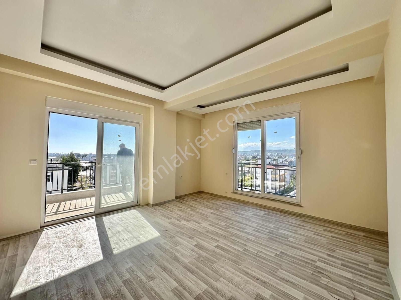 Cadde Üzeri Konum Efsane 2+1 Geniş Manzaralı Sıfır Daireler