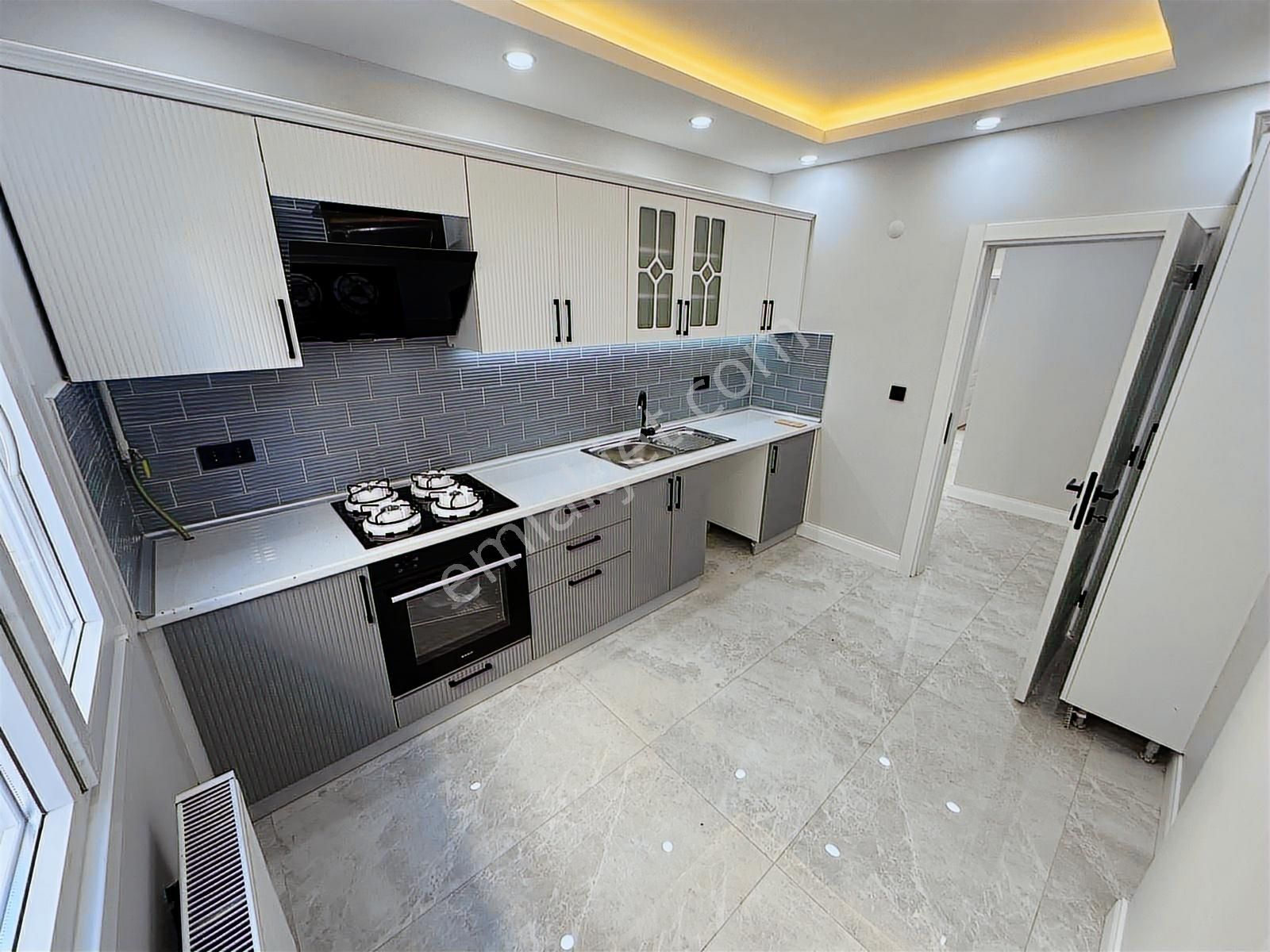 Yatırım'dan Altıntepe'de Minibüs Cad. Yakın Katta Konforlu 3+1 - Görsel 14