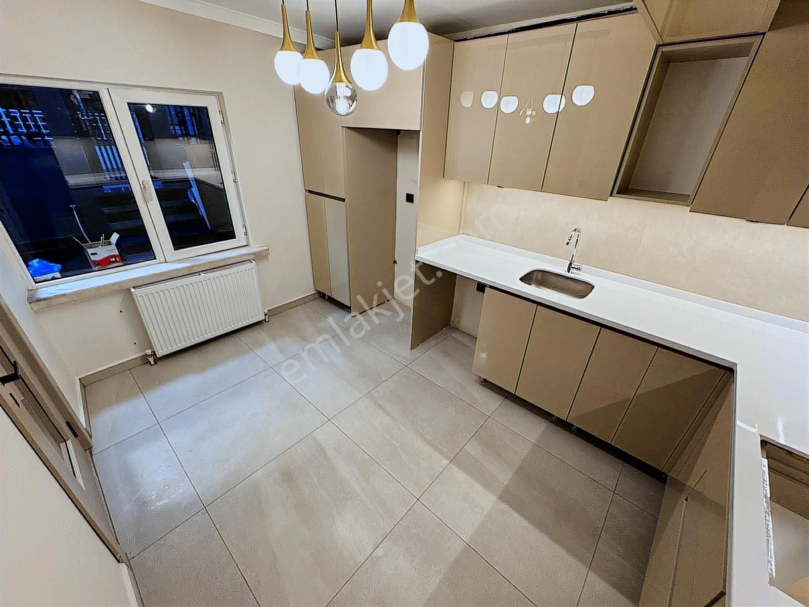 Batıkent İlkyerleşim'de Özel Mimari Tasarım 5+1 Satılık Müstakil - Görsel 12