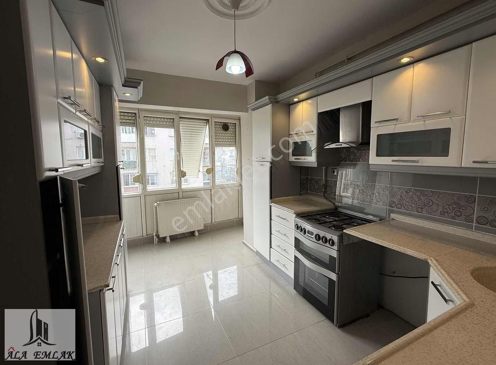 Güzelyalı Ortaokulu Yakını Arakat Tadlatlı Satılık Daire