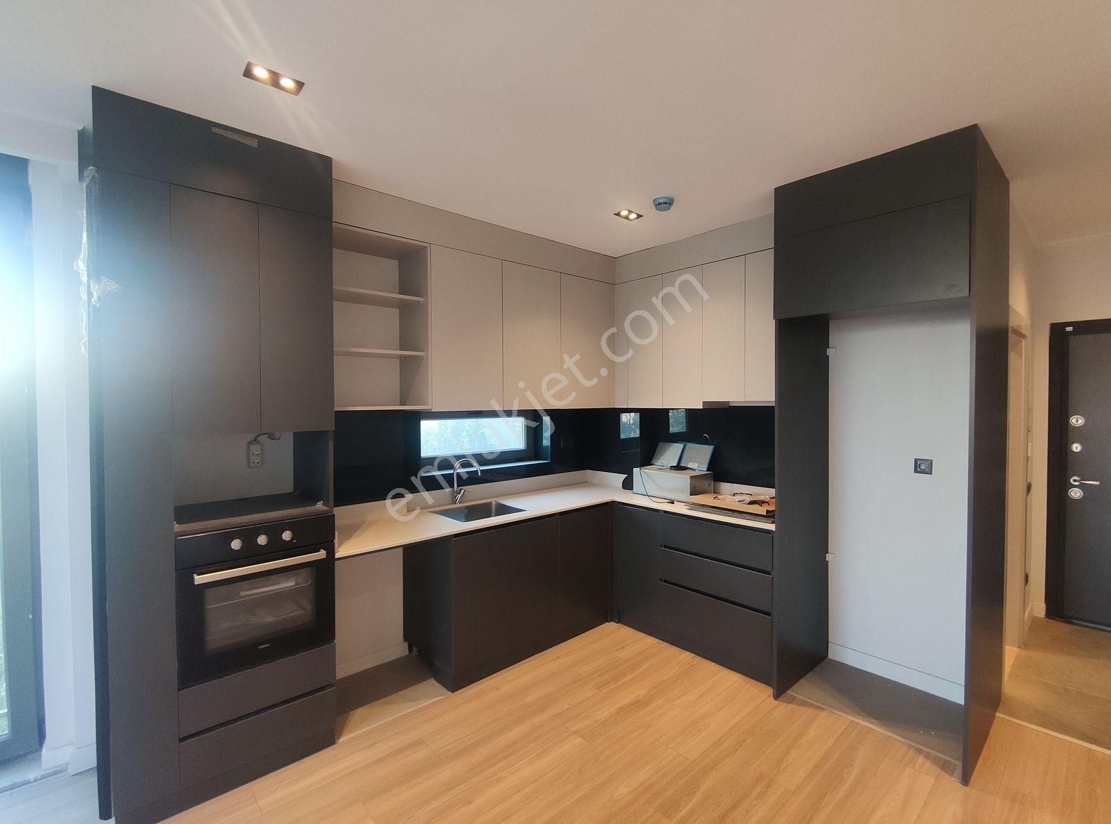 Antalya Altıntaş Mah. Bahçe Kullanımlı 100 M2 Satılık 2+1 - Görsel 4