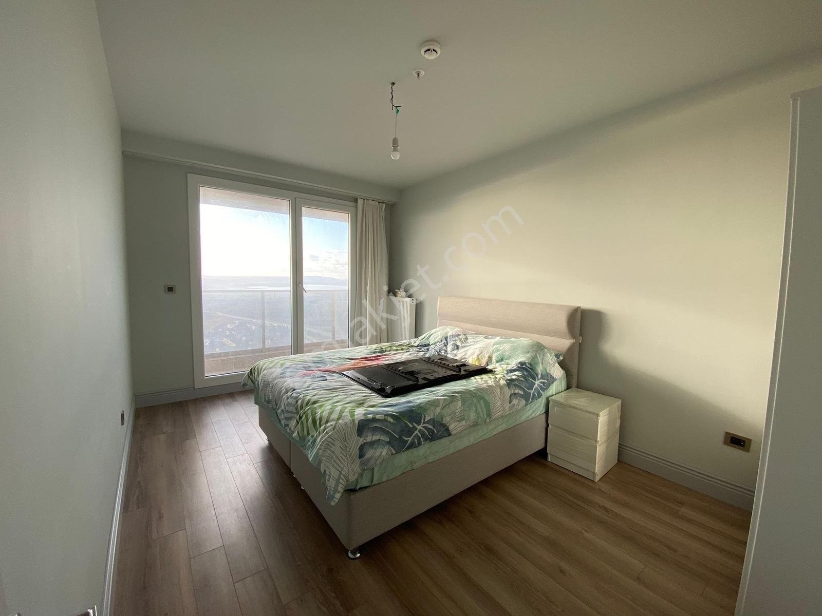 Fırst Avenua Beykent 1+1 Eşyalı-deniz Manzaralı Büyük M2 Daire - Görsel 8