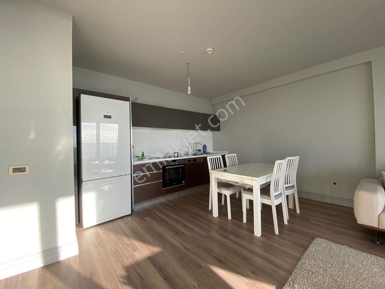 Fırst Avenua Beykent 1+1 Eşyalı-deniz Manzaralı Büyük M2 Daire - Görsel 2
