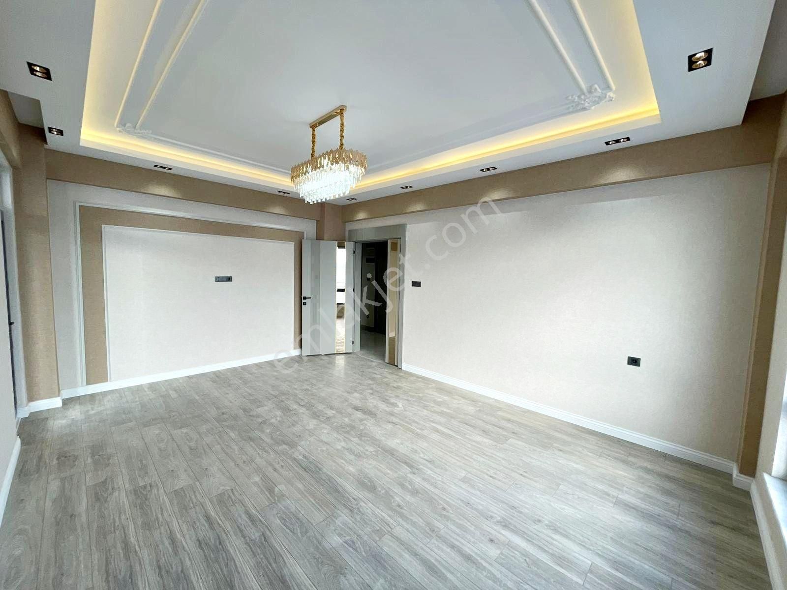 Göktürk'te Yemek Odalı Ebeveyn Bnayolu Şık Tasarım Ultralüx 2.5+1 - Görsel 11