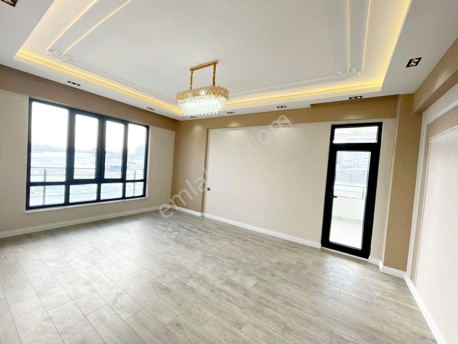 Göktürk'te Yemek Odalı Ebeveyn Bnayolu Şık Tasarım Ultralüx 2.5+1 - Görsel 9