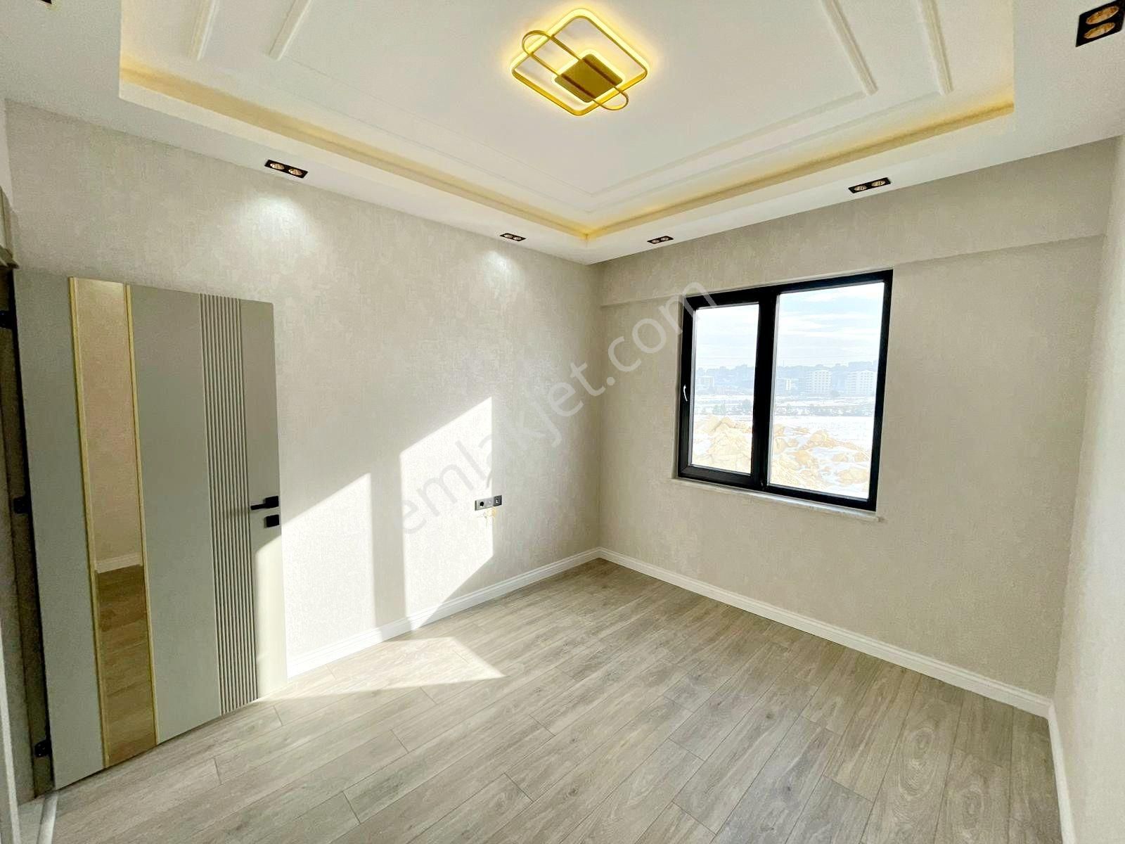 Göktürk'te Yemek Odalı Ebeveyn Bnayolu Şık Tasarım Ultralüx 2.5+1 - Görsel 13