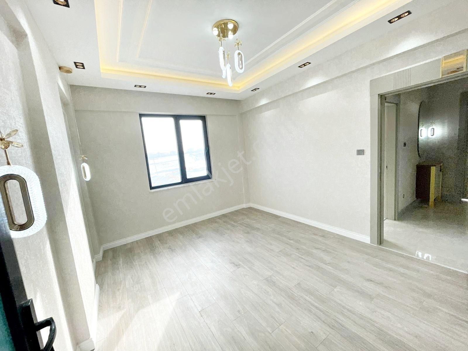 Göktürk'te Yemek Odalı Ebeveyn Bnayolu Şık Tasarım Ultralüx 2.5+1 - Görsel 15