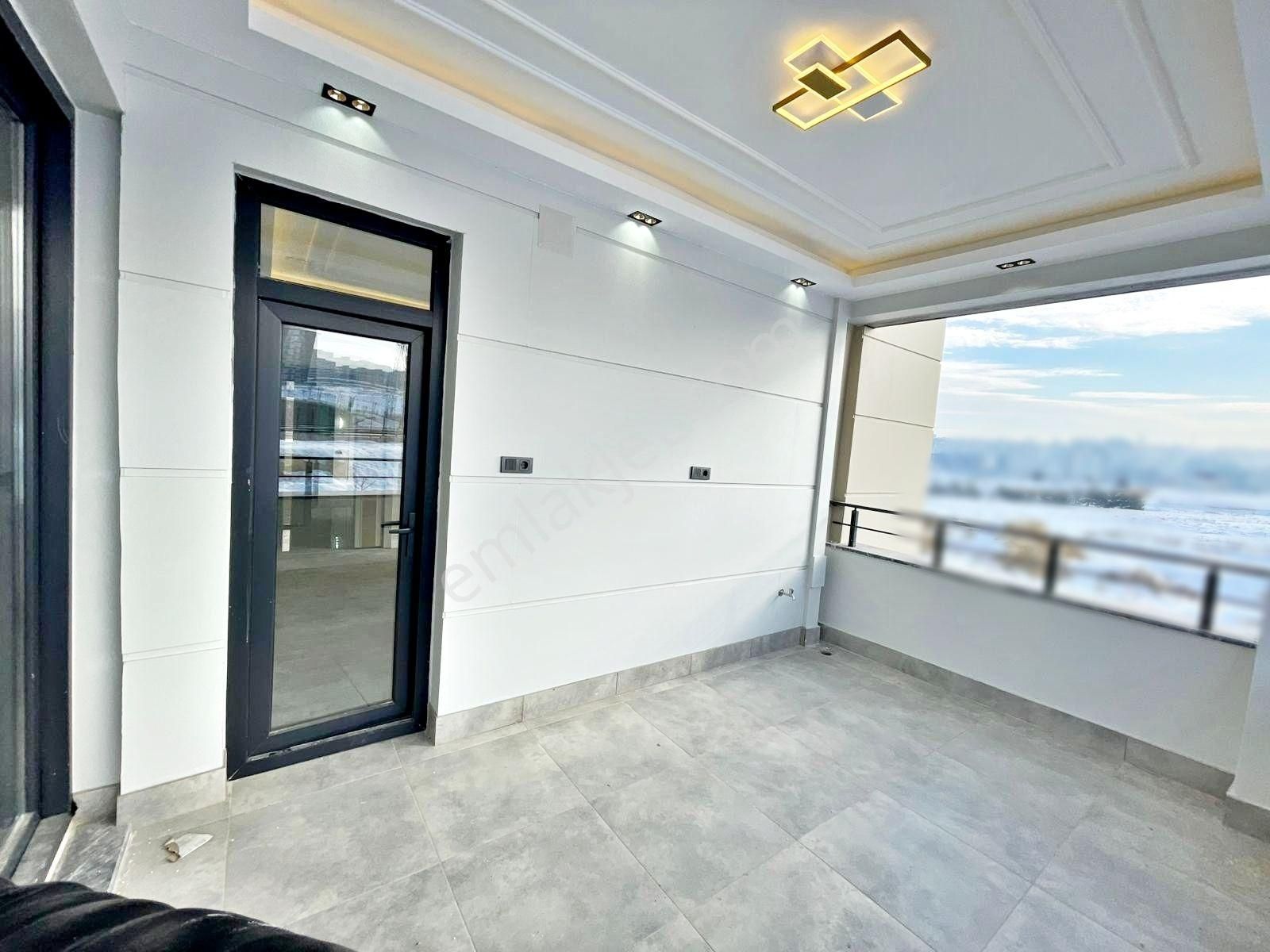 Göktürk'te Yemek Odalı Ebeveyn Bnayolu Şık Tasarım Ultralüx 2.5+1 - Görsel 7