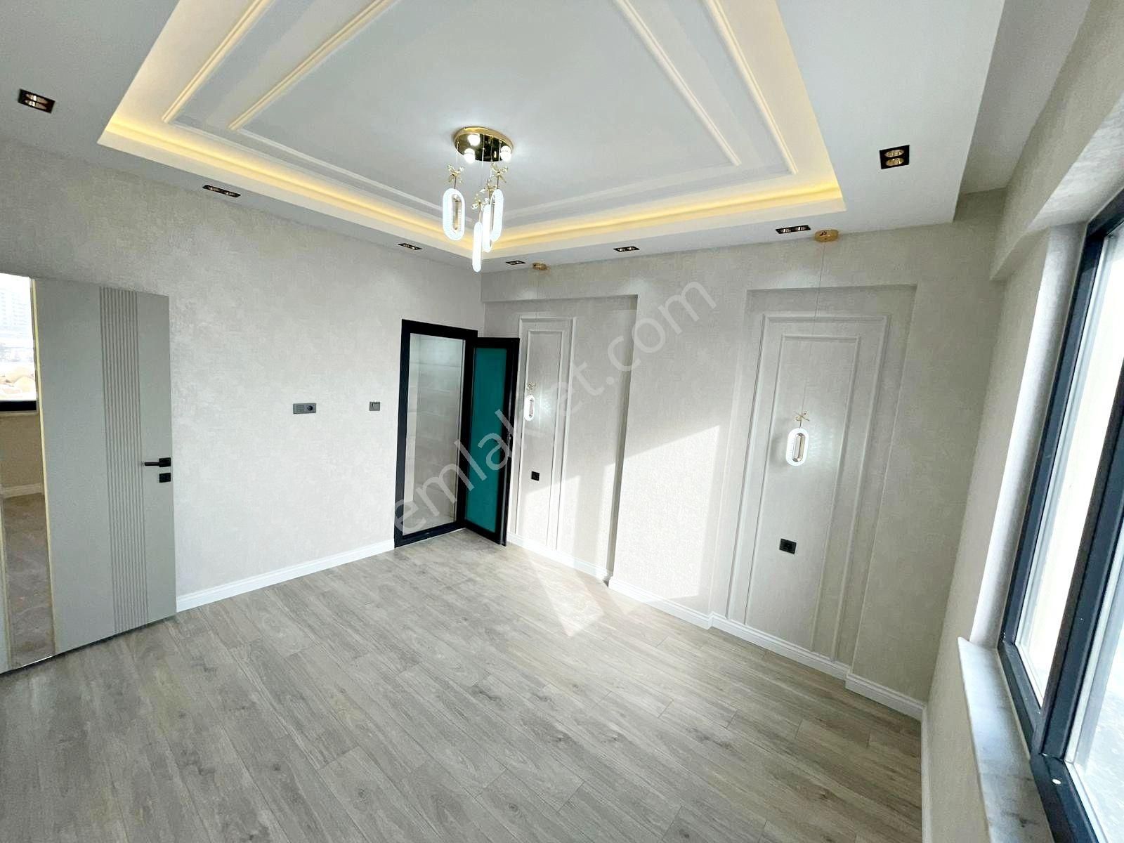 Göktürk'te Yemek Odalı Ebeveyn Bnayolu Şık Tasarım Ultralüx 2.5+1 - Görsel 17