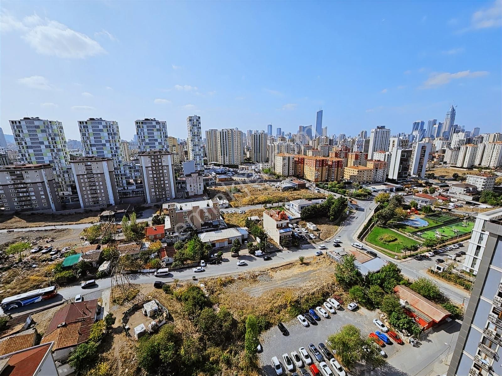 Şerifali Royal Residance Da Muhteşem Teraslı 1+1 Daire - Görsel 7