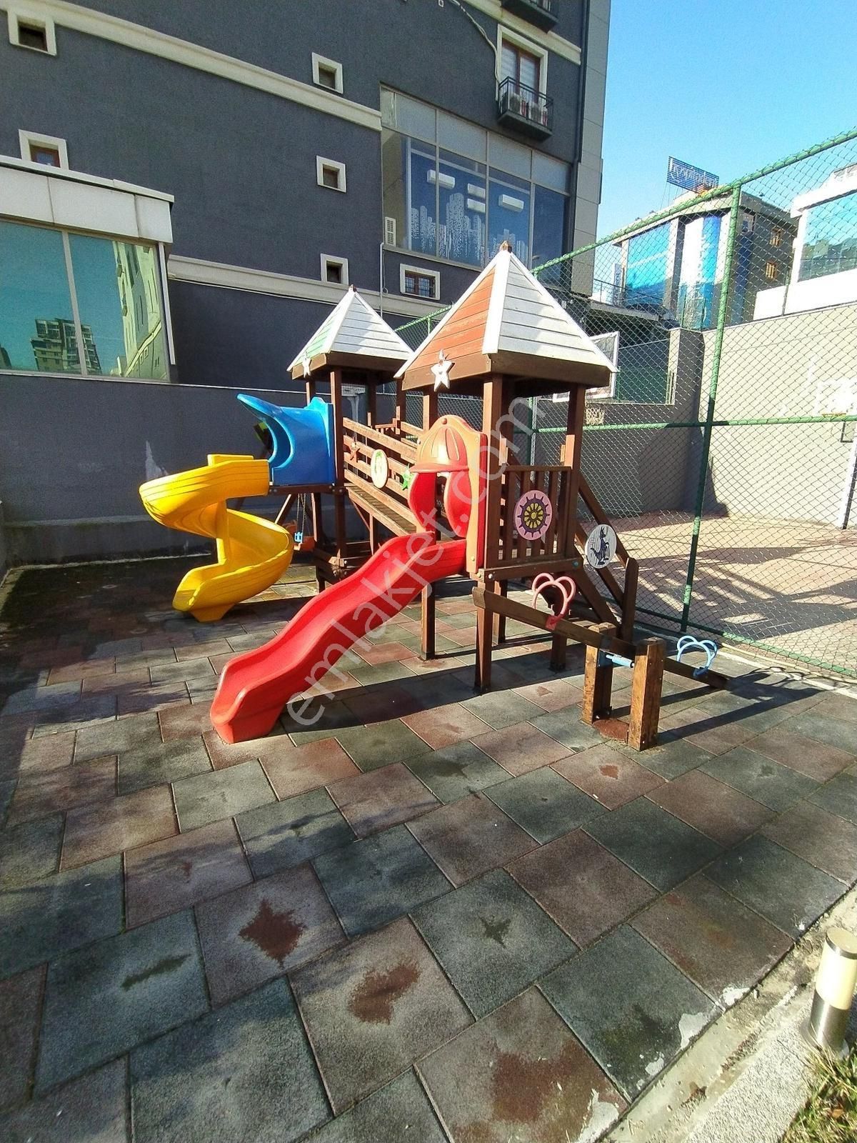 Şerifali Royal Residance Da Muhteşem Teraslı 1+1 Daire - Görsel 29