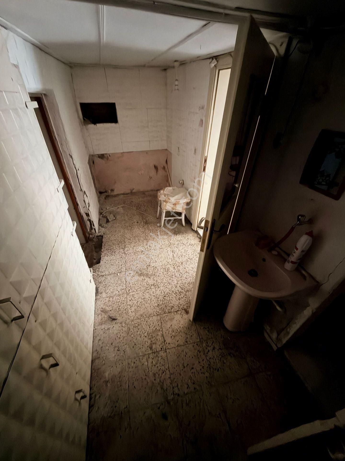 Ayvalık Çarşı Göbeğinde, Yüksek Ticari Potansiyelli Tescilli Rum Evi - Görsel 8