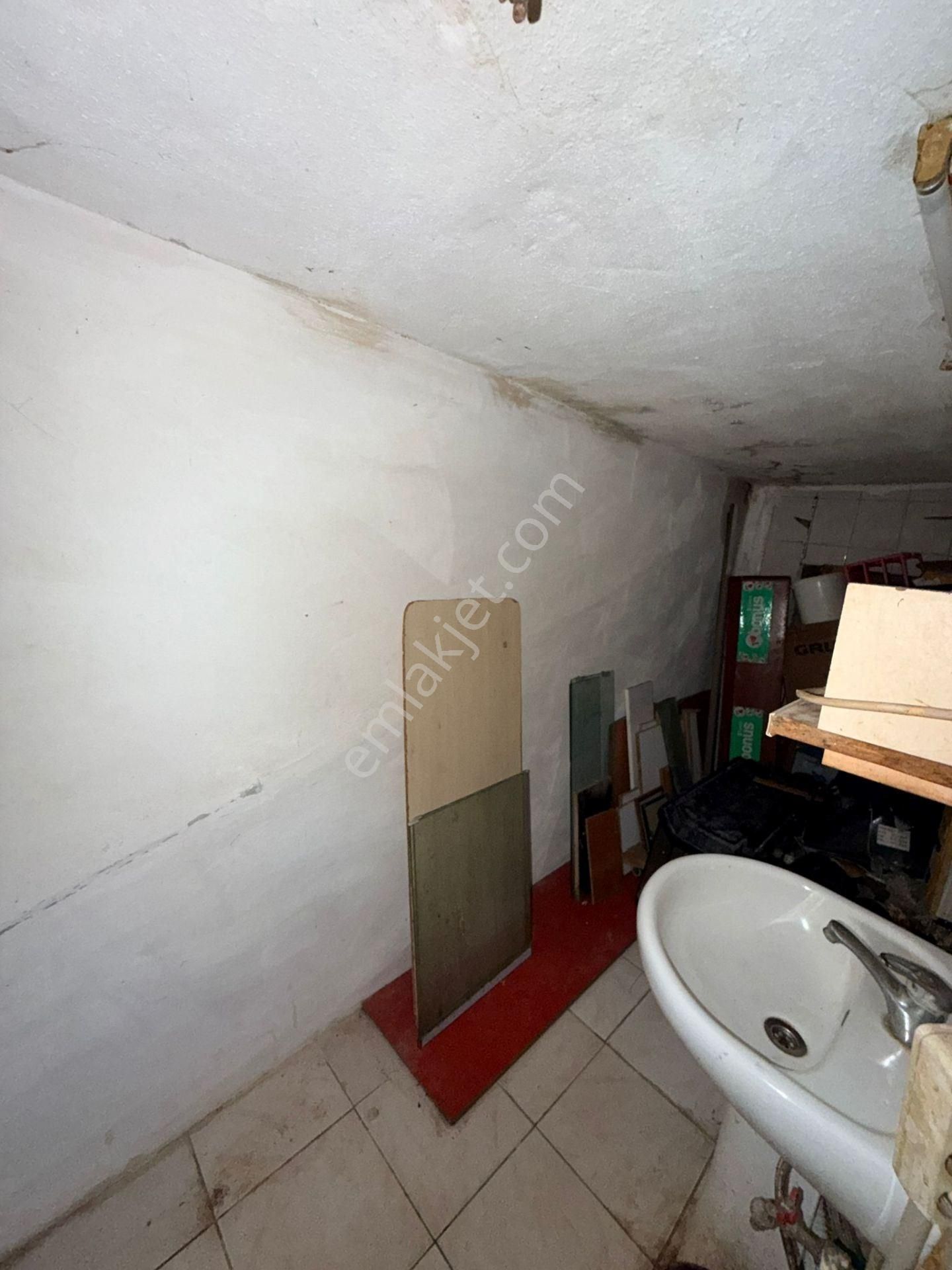 Ayvalık Çarşı Göbeğinde, Yüksek Ticari Potansiyelli Tescilli Rum Evi - Görsel 6