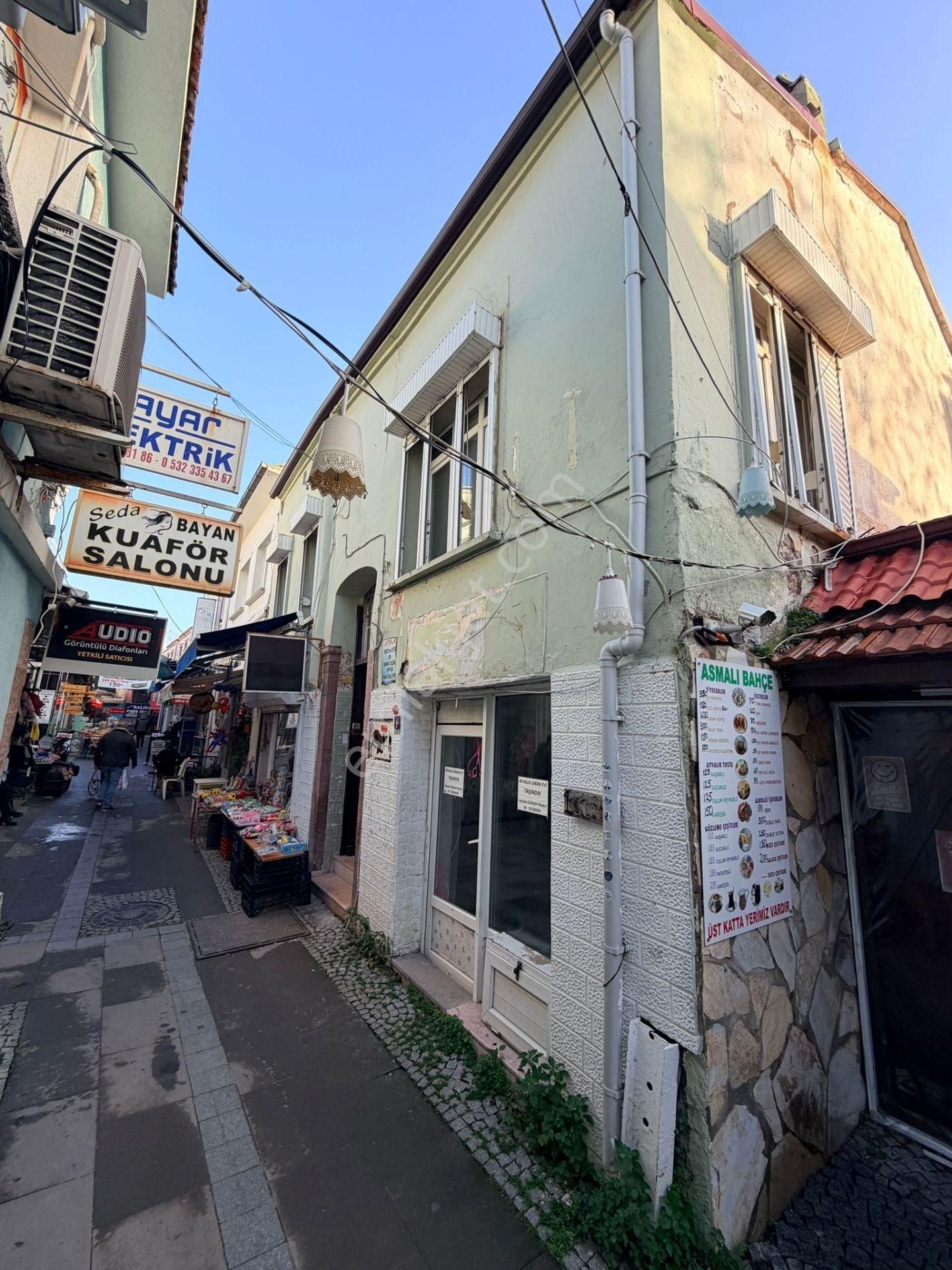 Ayvalık Çarşı Göbeğinde, Yüksek Ticari Potansiyelli Tescilli Rum Evi - Görsel 11