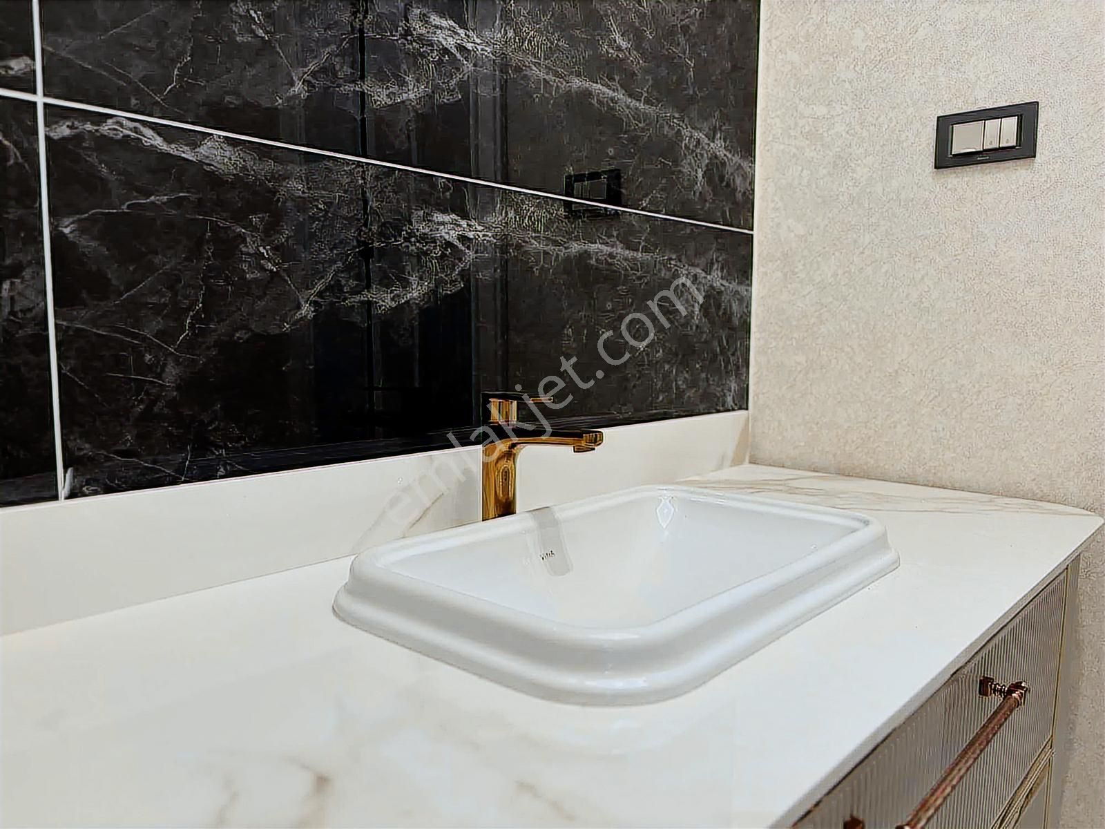 Gazze Caddesinde Lüks 4+1 Arakat Fırsat Daire! - Görsel 29