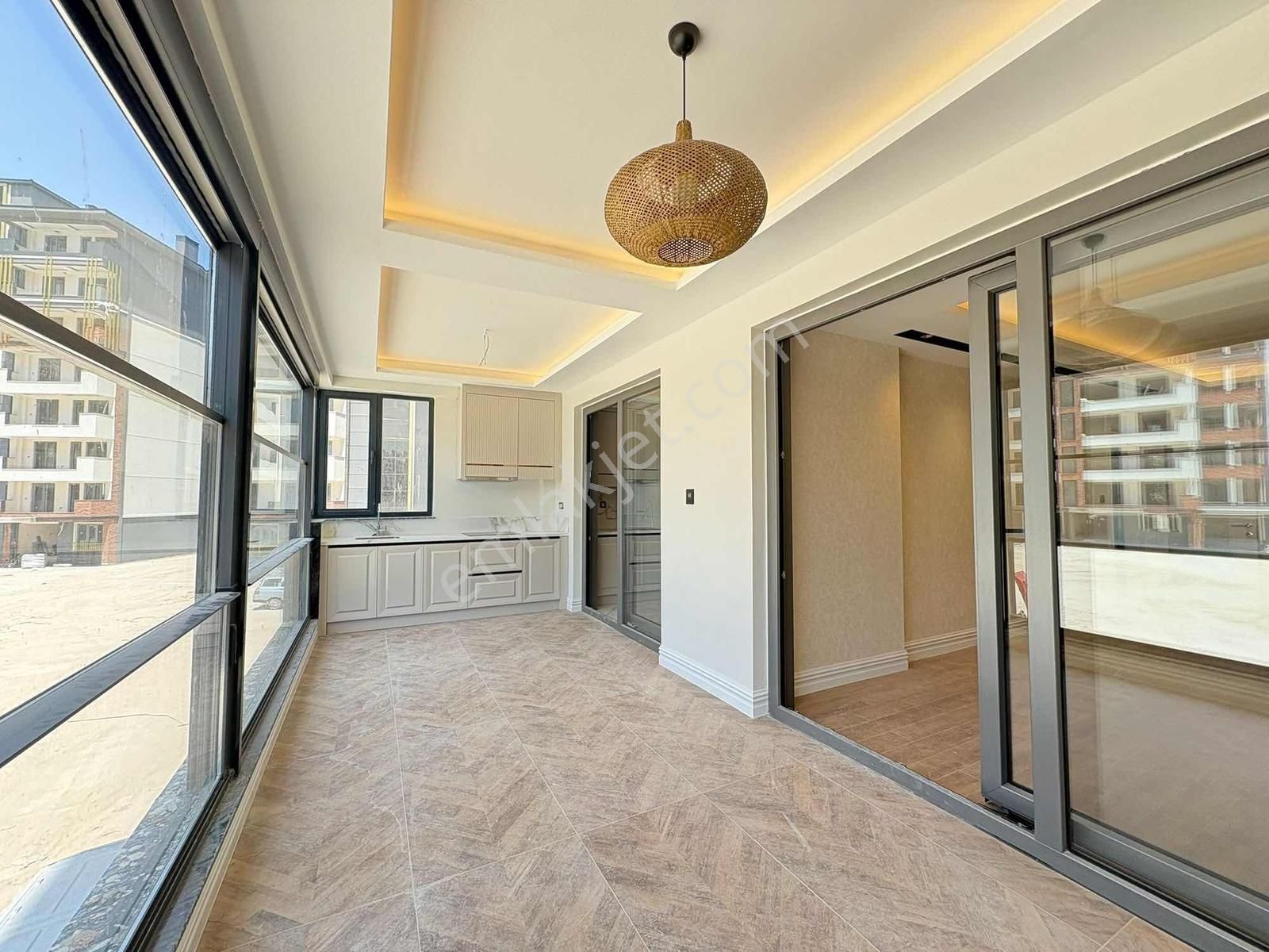 Gazze Caddesinde Lüks 4+1 Arakat Fırsat Daire! - Görsel 3